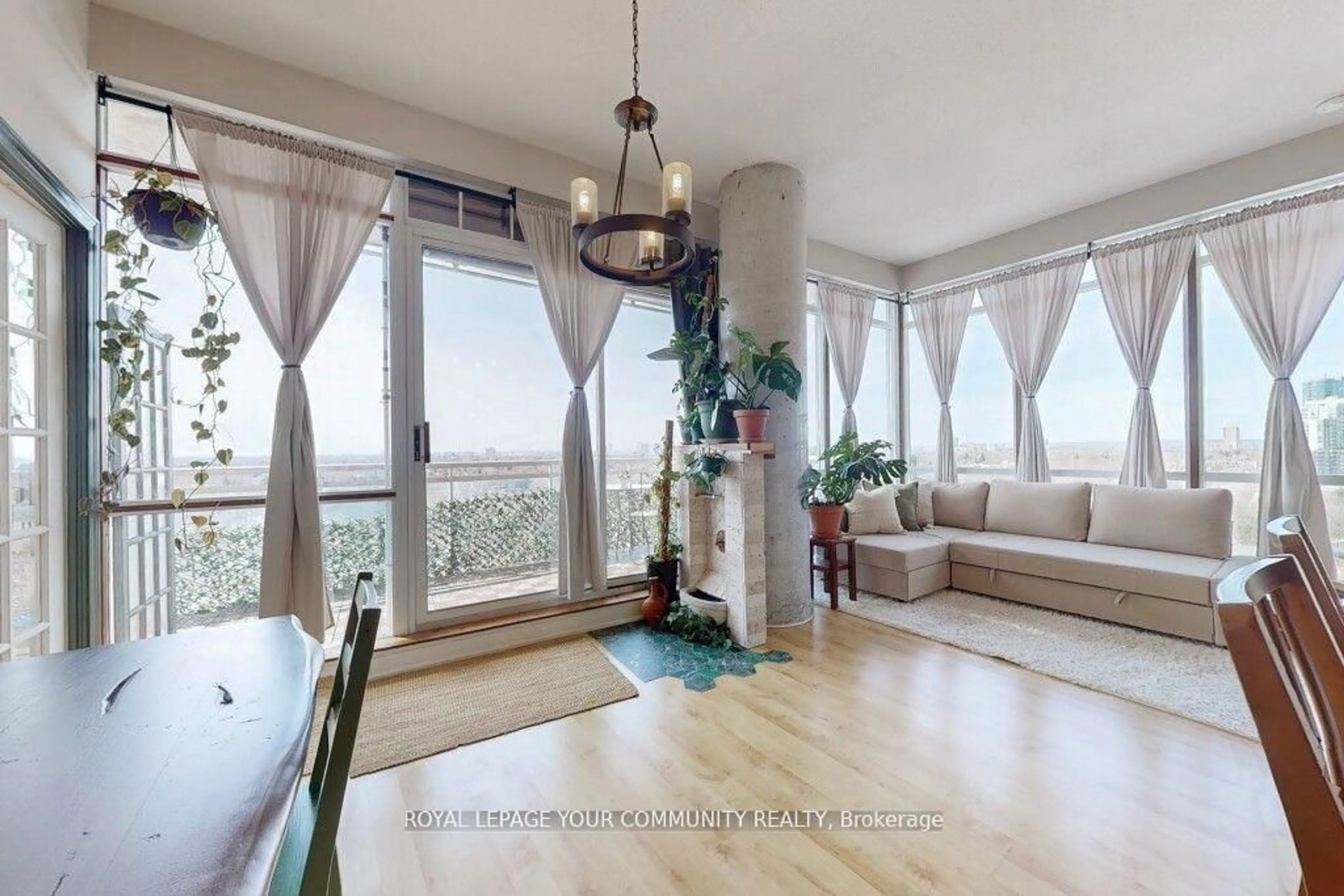 Unknown for 30 Canterbury Pl #1902, Toronto Ontario M2N 0B9