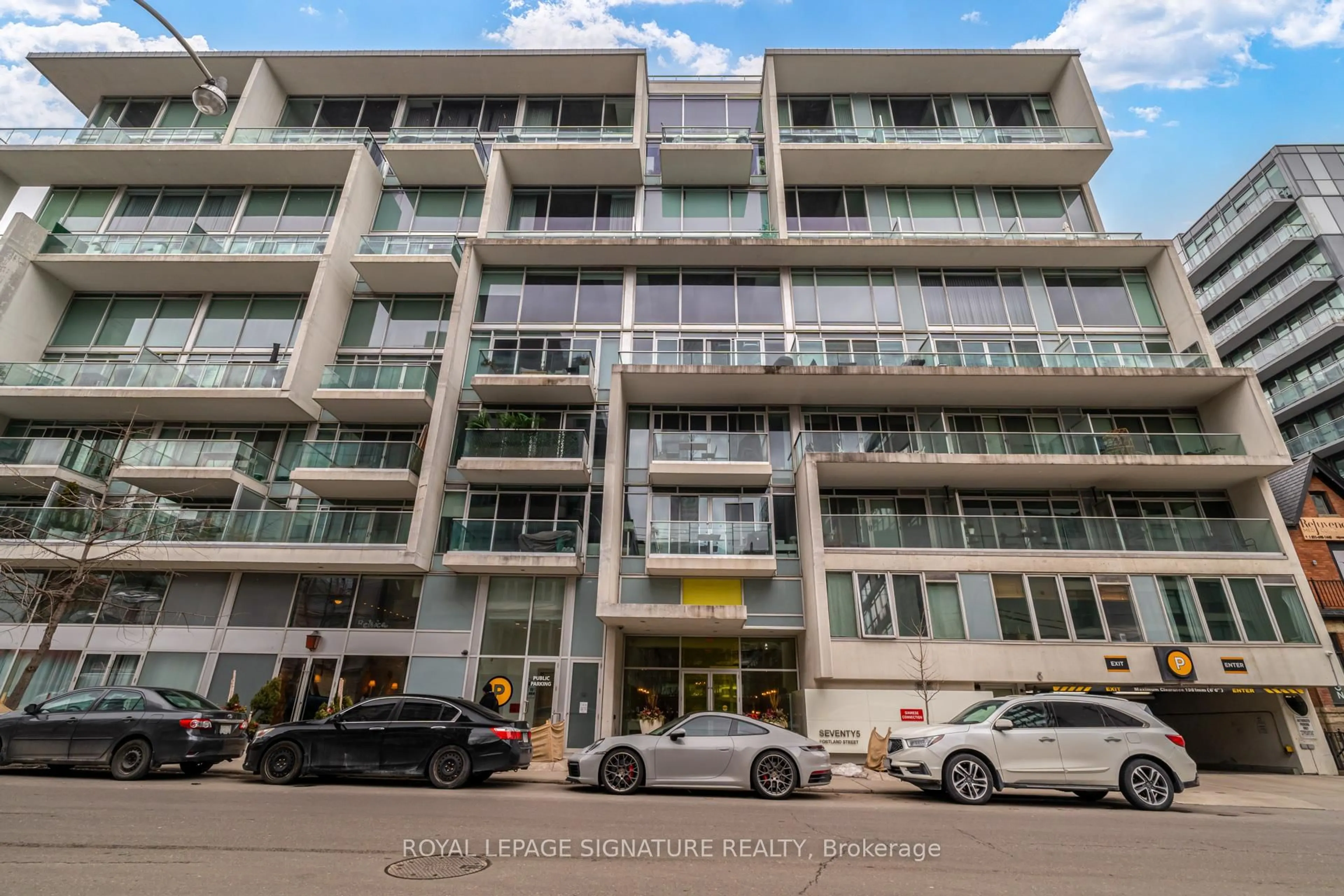 Unknown for 75 Portland St #312, Toronto Ontario M5V 2M9