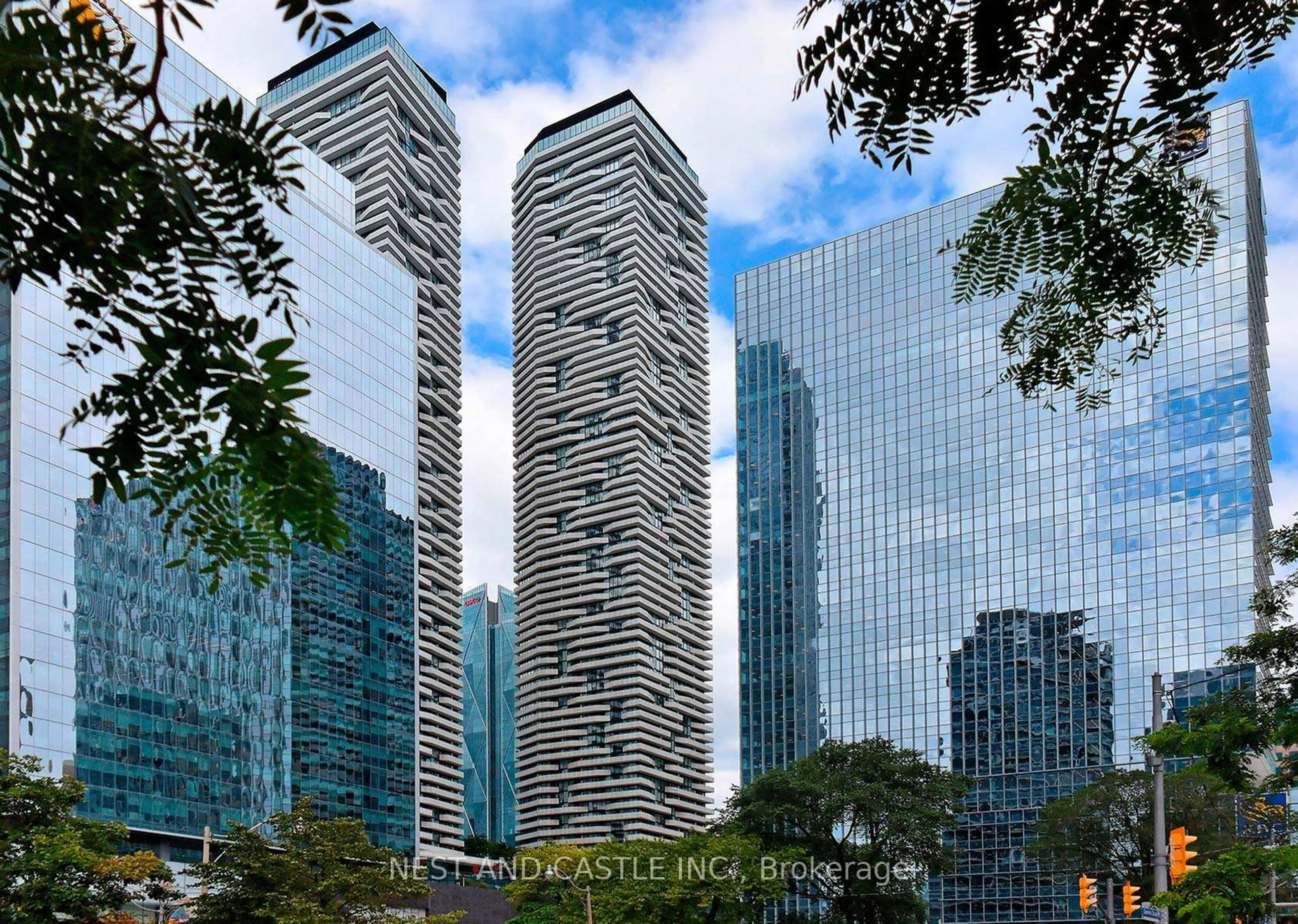Indoor foyer for 100 Harbour St #6509, Toronto Ontario M5J 0B5