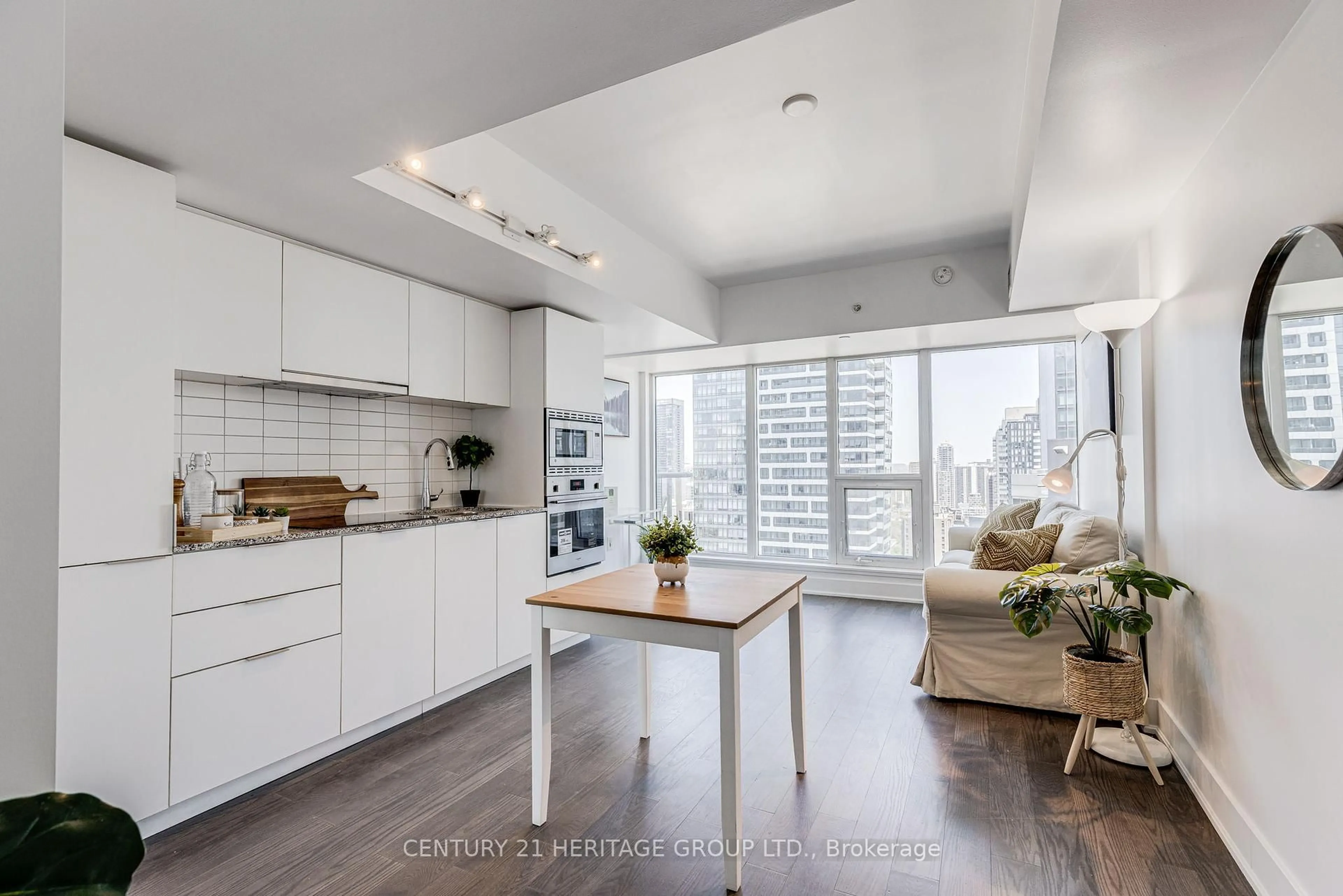 Open concept kitchen, unknown for 955 BAY St #2915, Toronto Ontario M5S 0C6