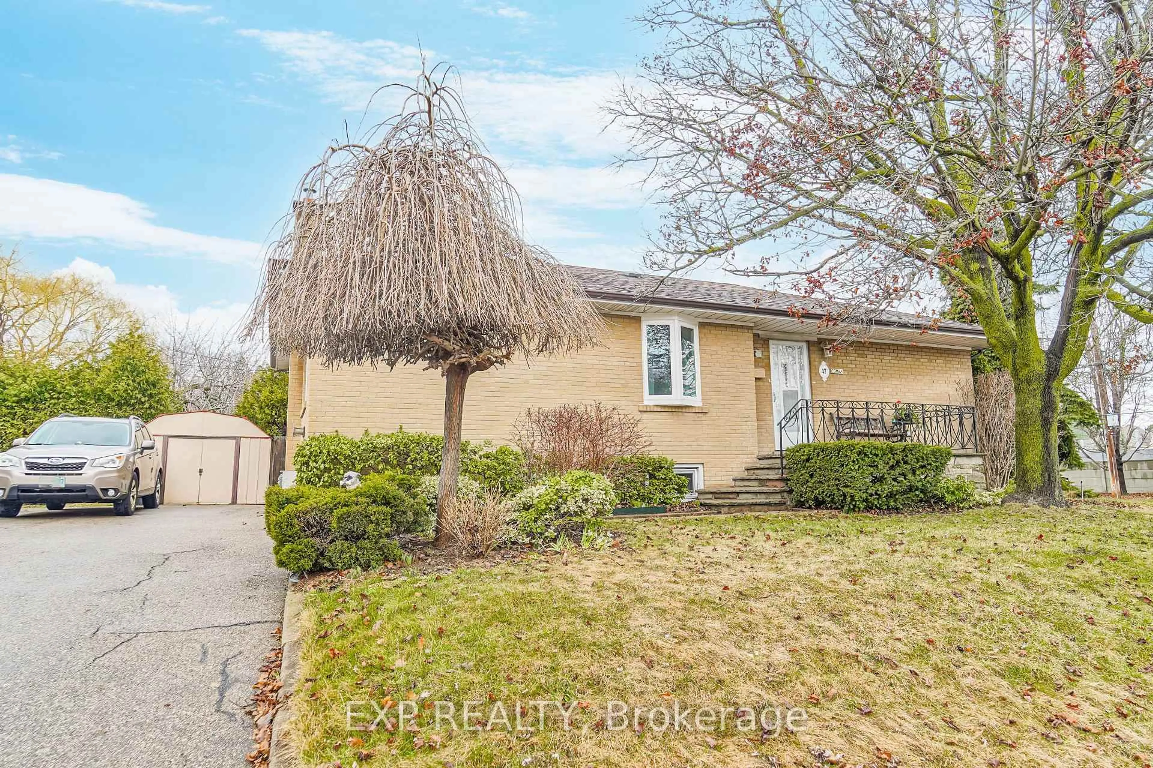 Unknown for 47 Combe Ave, Toronto Ontario M3H 4J5