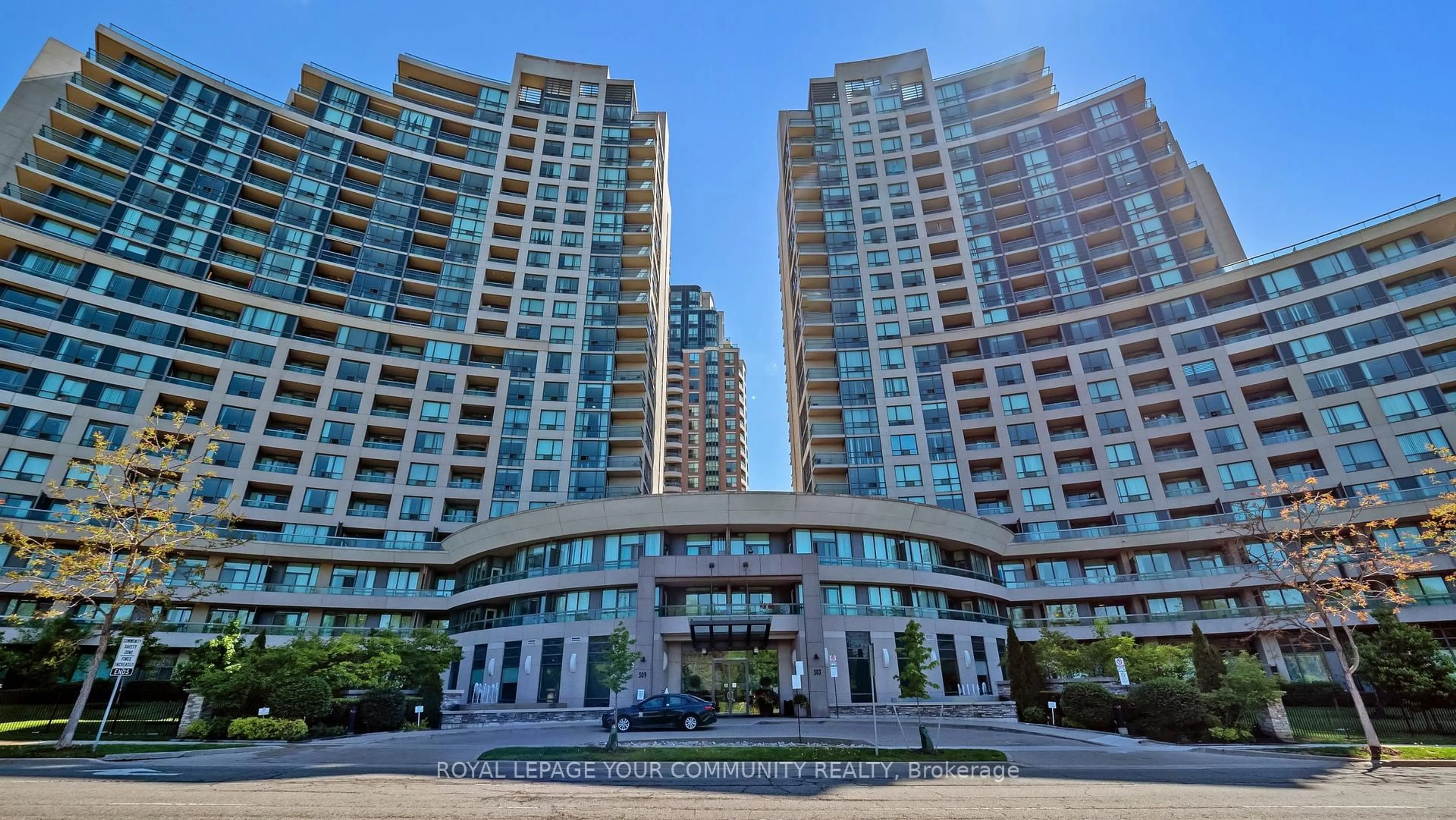 Indoor foyer for 509 Beecroft Rd #1206, Toronto Ontario M2N 0A3