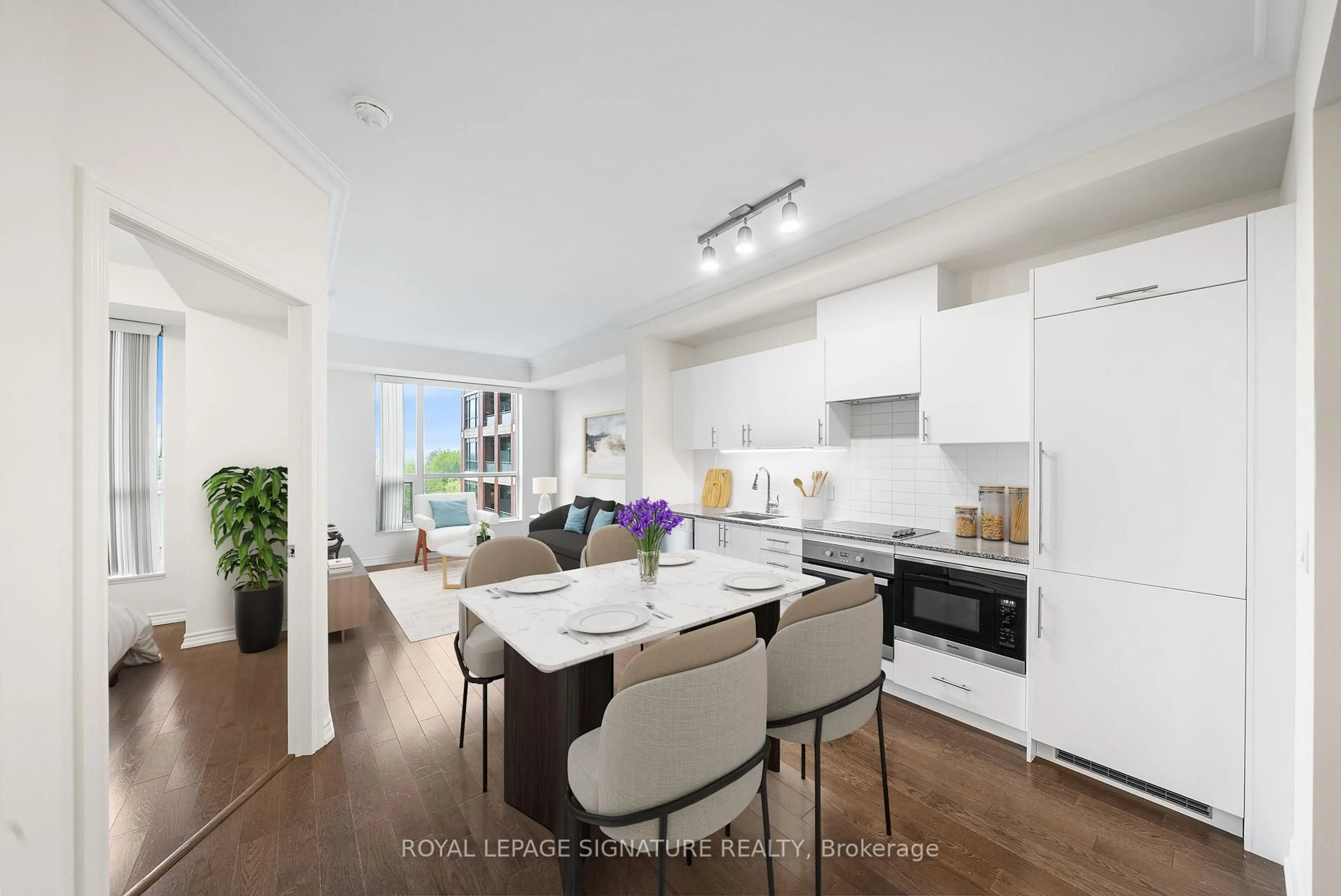 Open concept kitchen, wood/laminate floor for 23 Glebe Rd #603, Toronto Ontario M5P 0A1