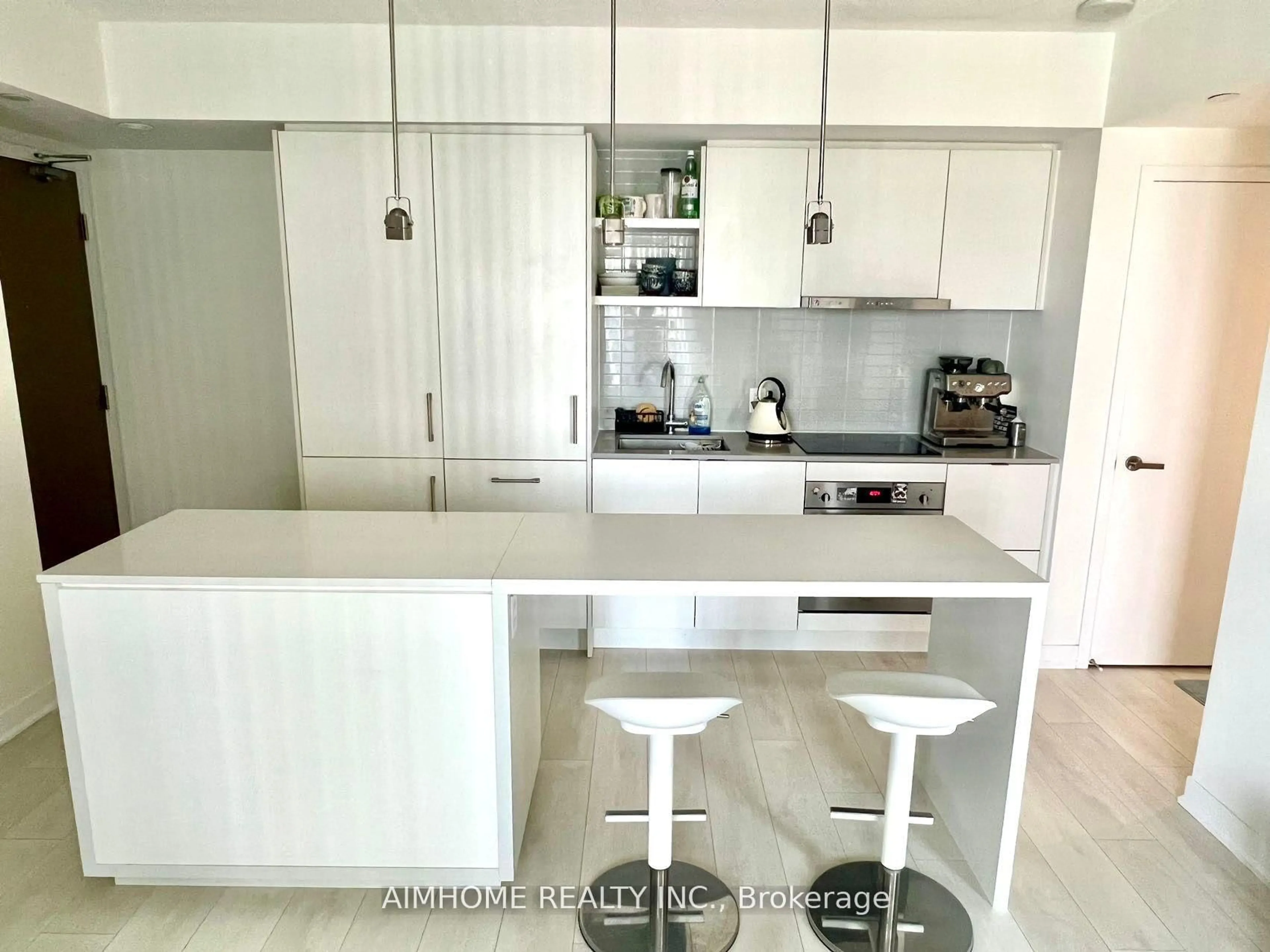 Contemporary kitchen, ceramic/tile floor for 88 Harbour St #3306, Toronto Ontario M5J 1B7