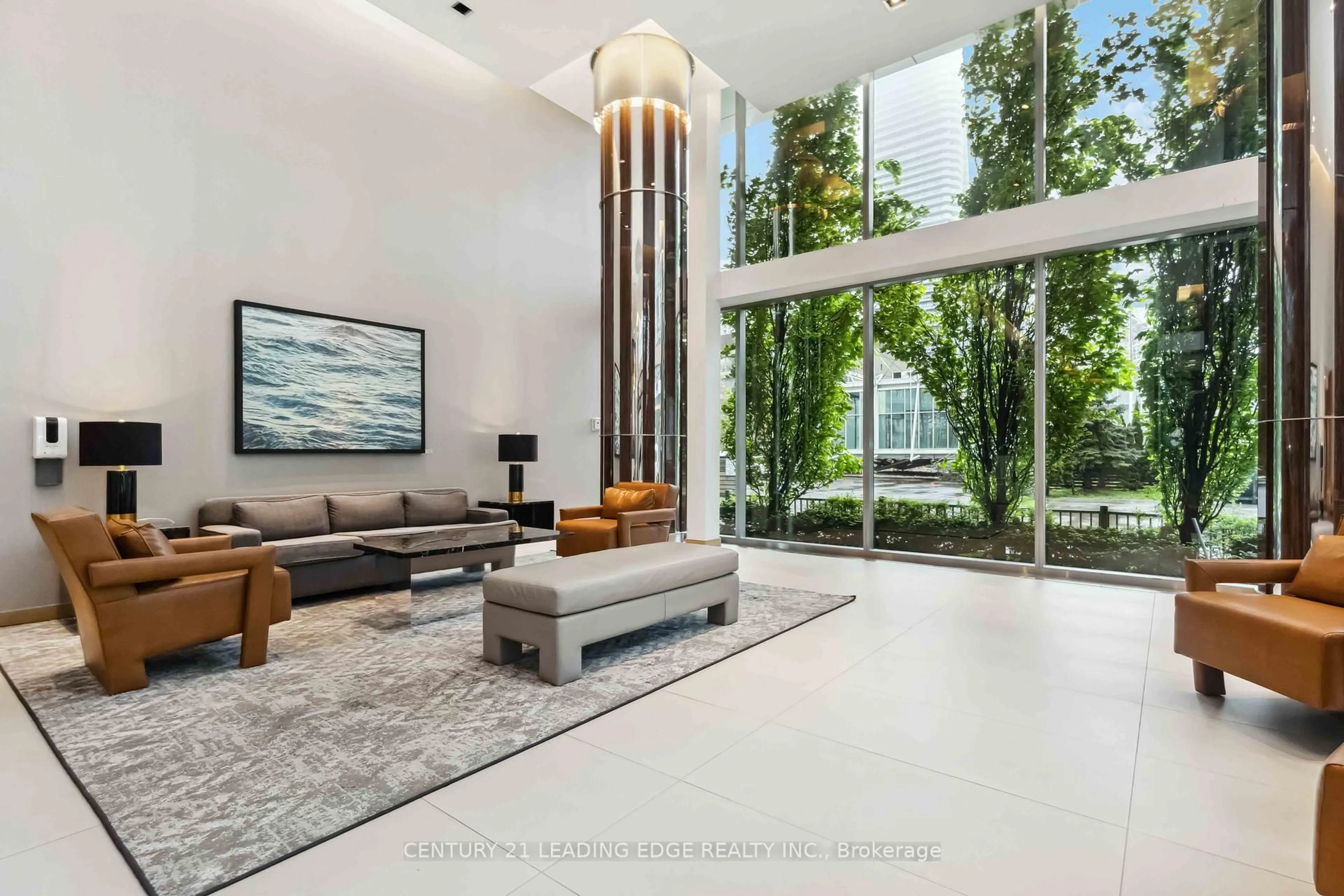 Indoor foyer for 39 QUEENS Quay #415, Toronto Ontario M5E 0A5