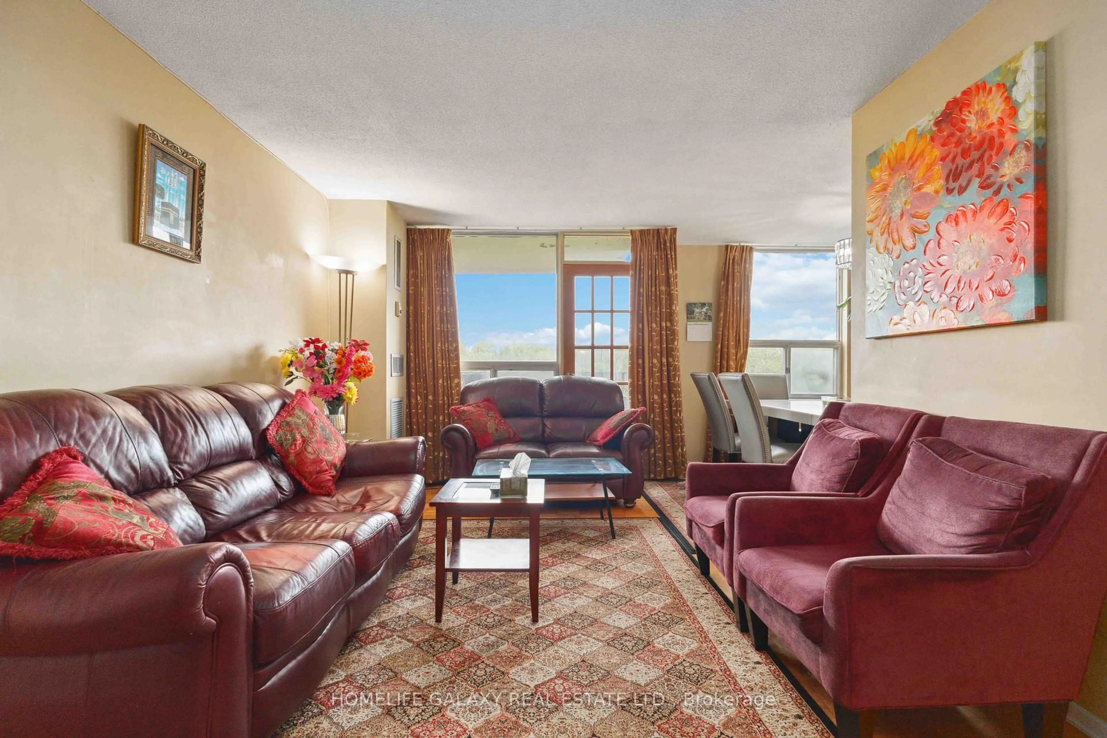 Living room with furniture, unknown for 20 Edgecliff Gfwy #616, Toronto Ontario M3C 3A4
