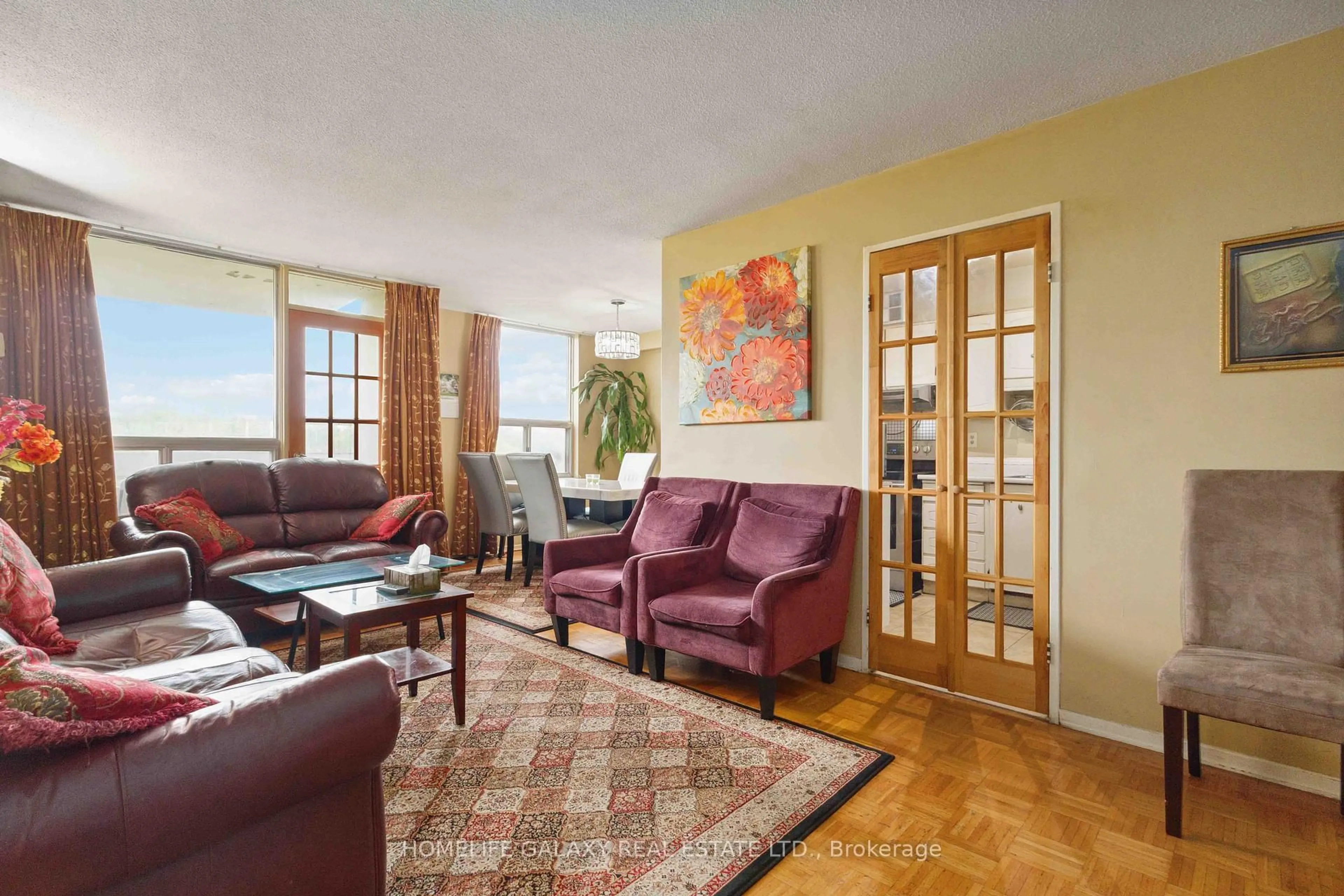 Living room with furniture, unknown for 20 Edgecliff Gfwy #616, Toronto Ontario M3C 3A4