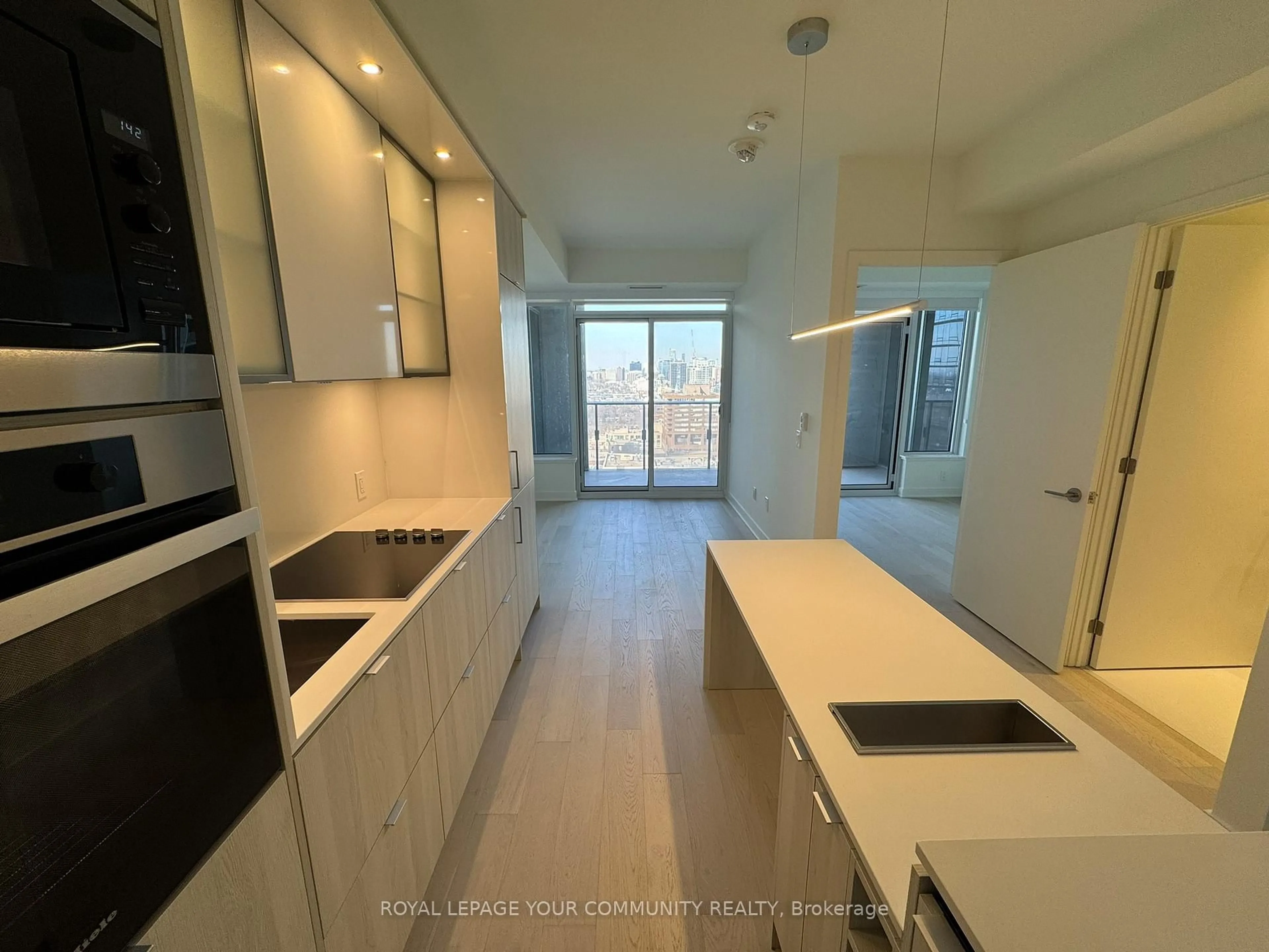 Open concept kitchen, unknown for 11 Yorkville Ave #2204, Toronto Ontario M4W 0B7