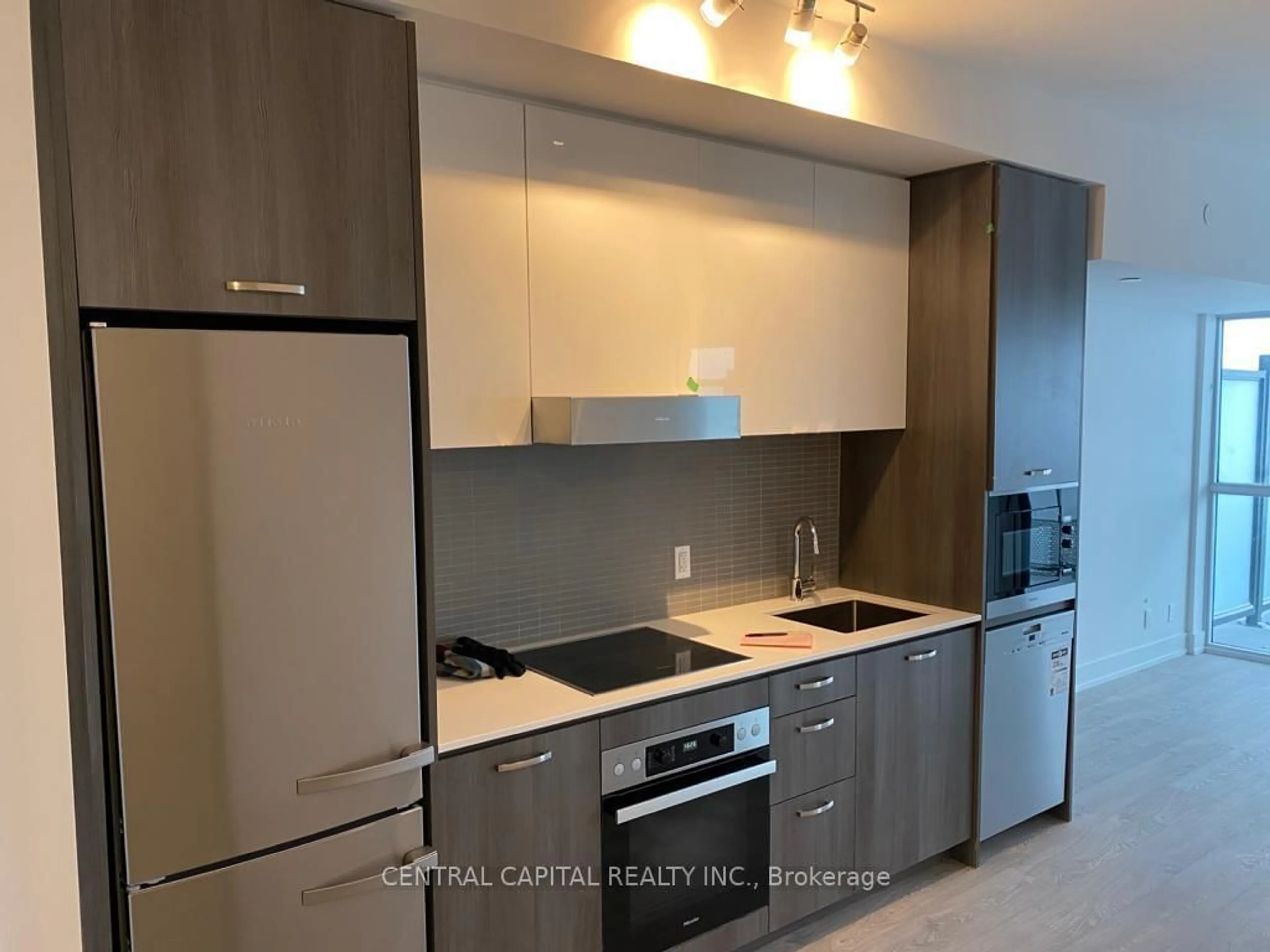 Standard kitchen, unknown for 11 Lillian St #1503, Toronto Ontario M4S 0A5