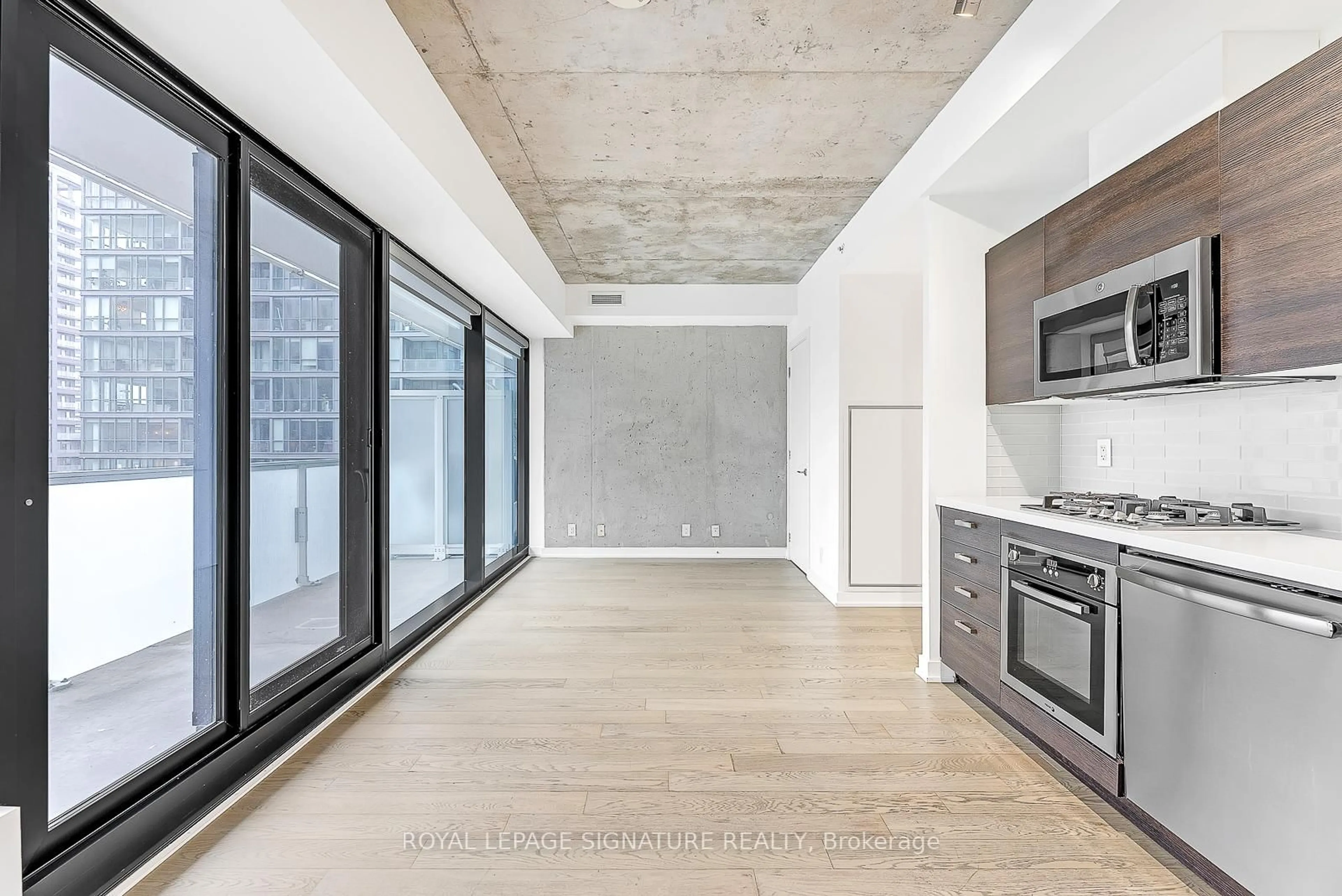 Unknown for 11 Charlotte St #2201, Toronto Ontario M5V 0M6
