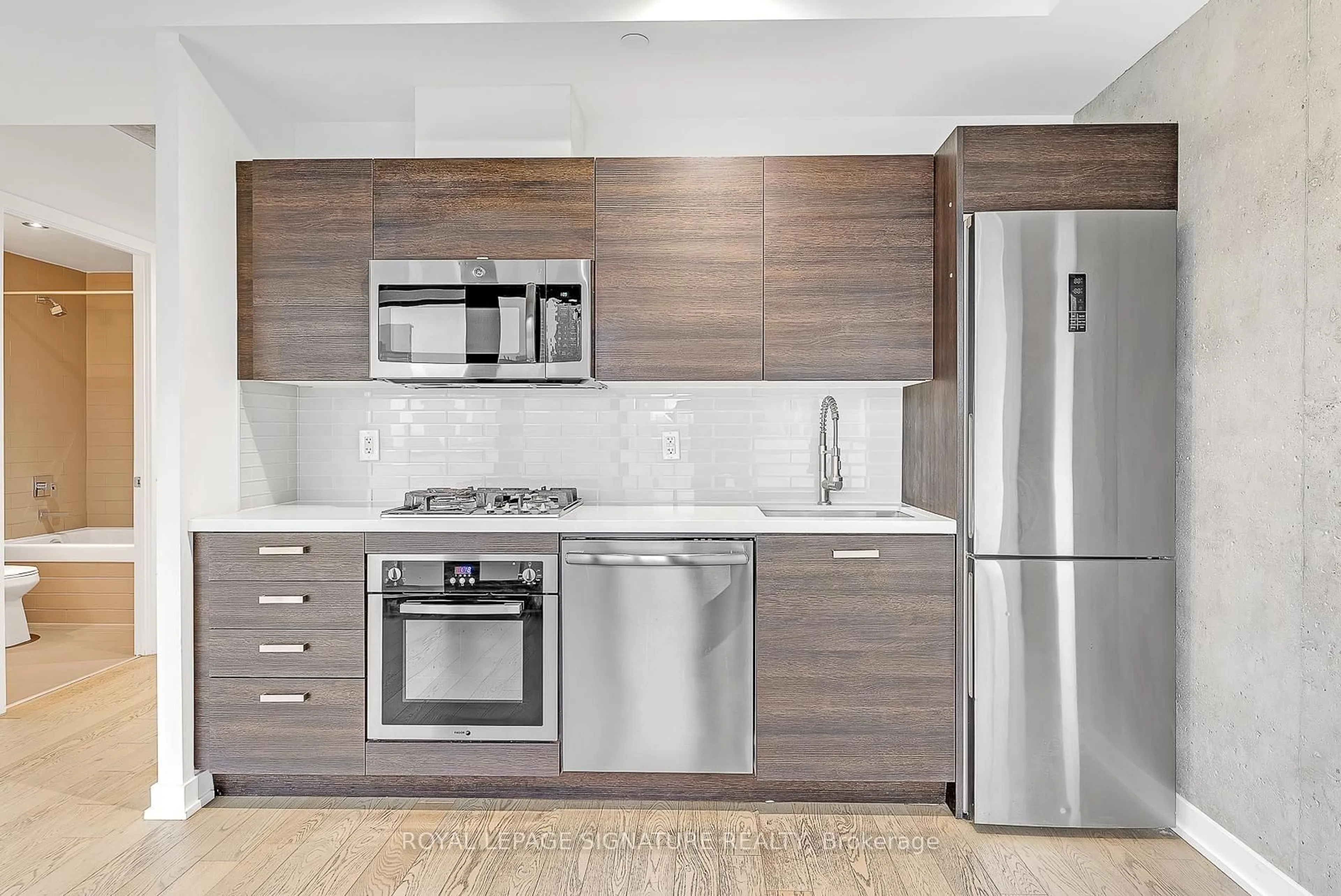 Standard kitchen, unknown for 11 Charlotte St #2201, Toronto Ontario M5V 0M6