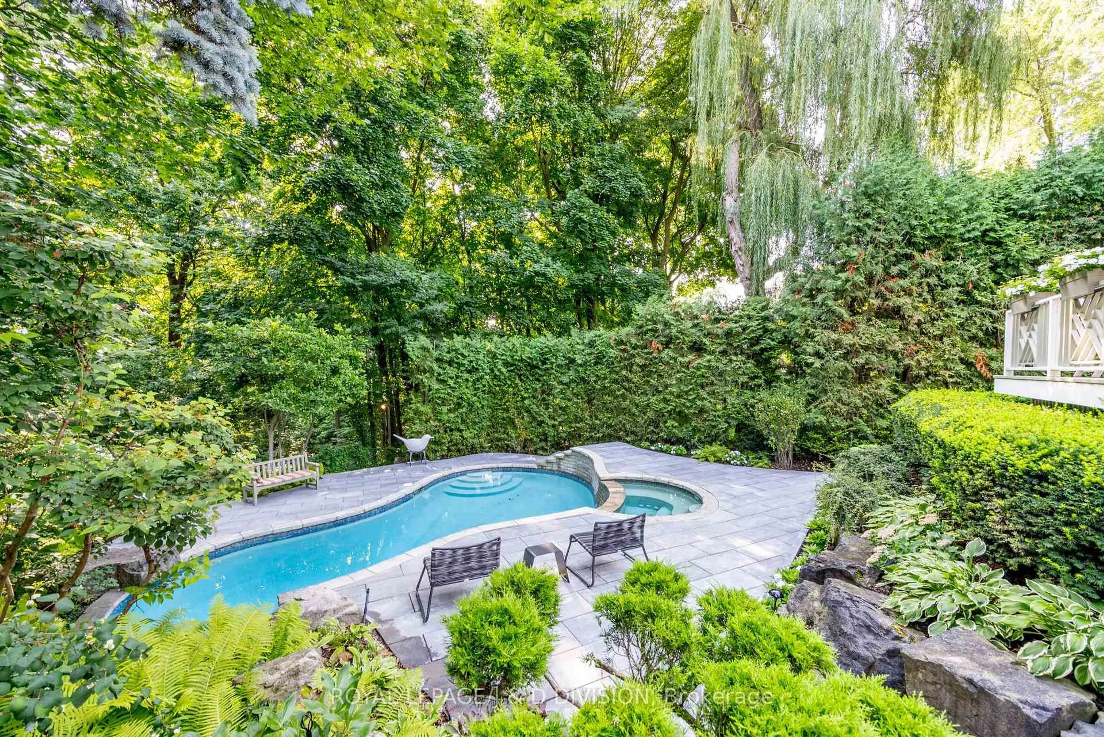 Pool for 12 Forest Glen Cres, Toronto Ontario M4N 2E8