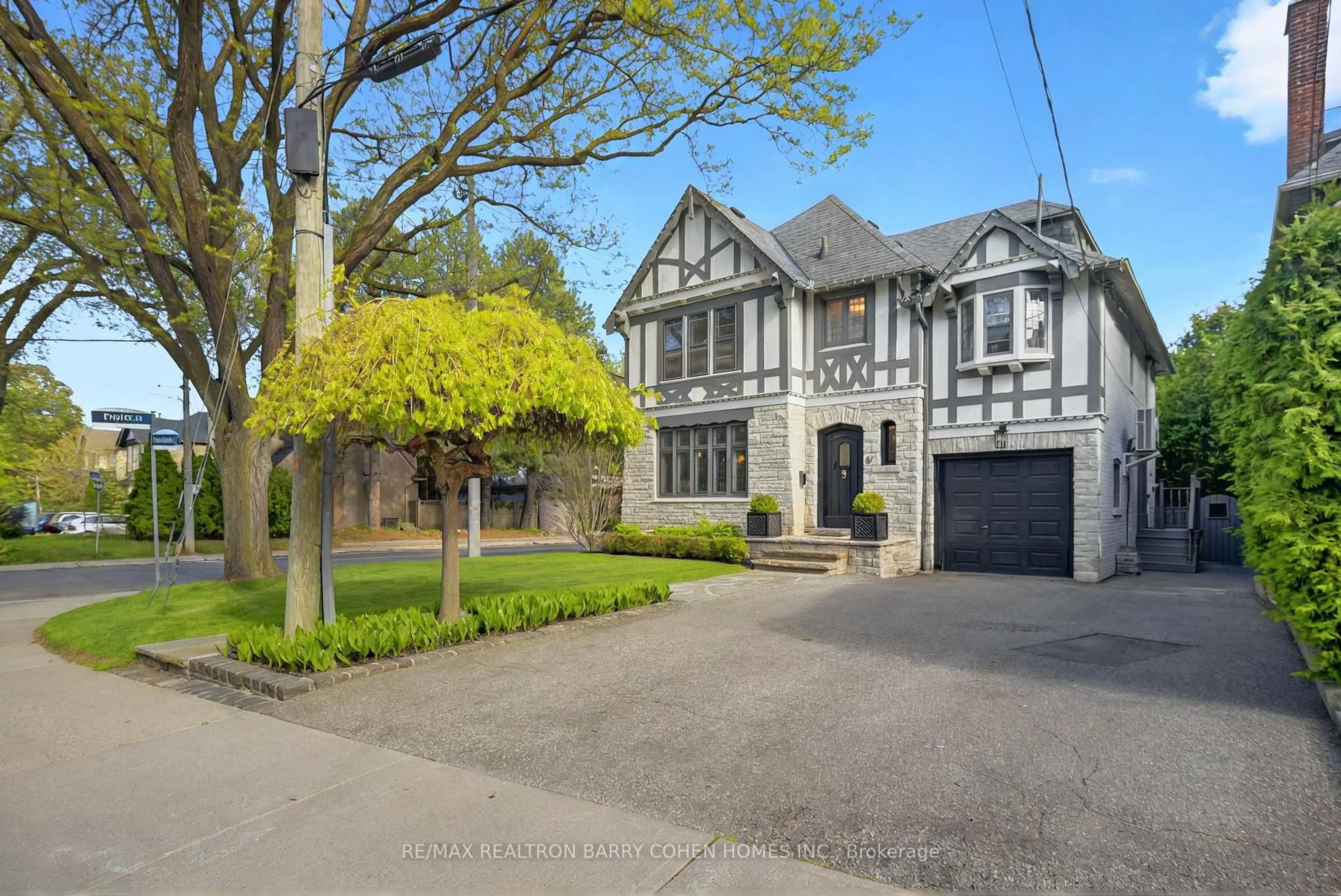 Unknown for 67 Chatsworth Dr, Toronto Ontario M4R 1R8
