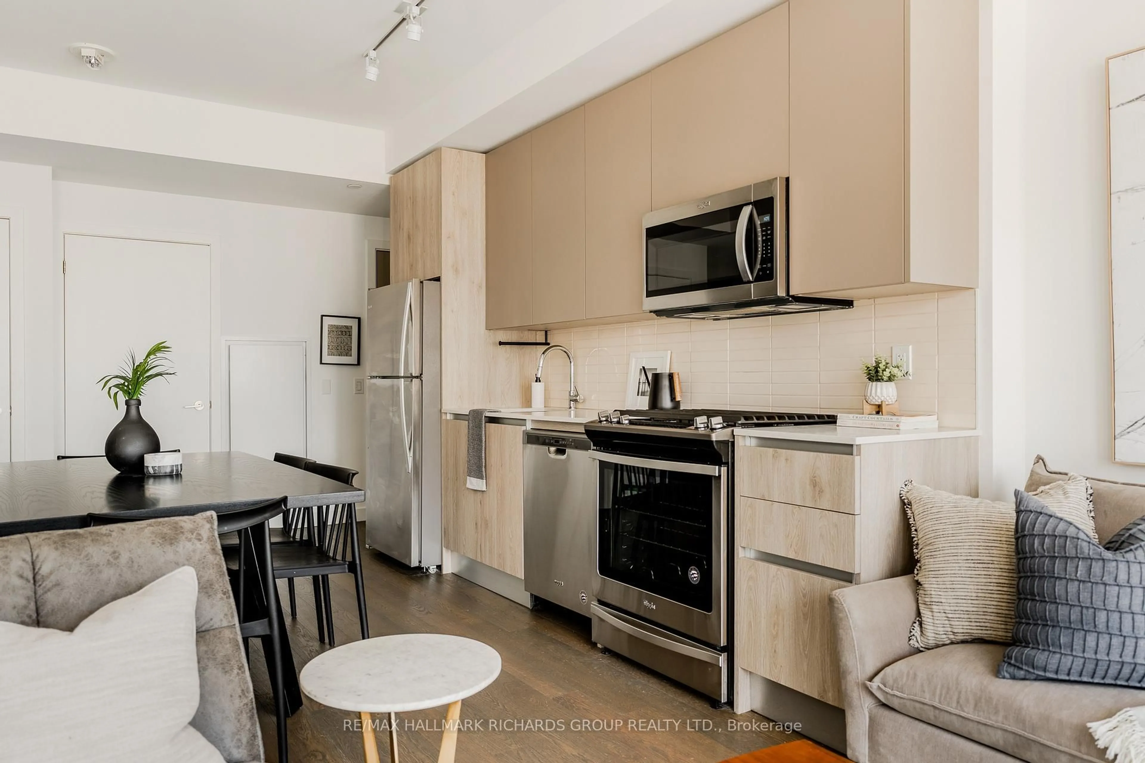Standard kitchen, unknown for 2A Church St #2404, Toronto Ontario M5E 0E1