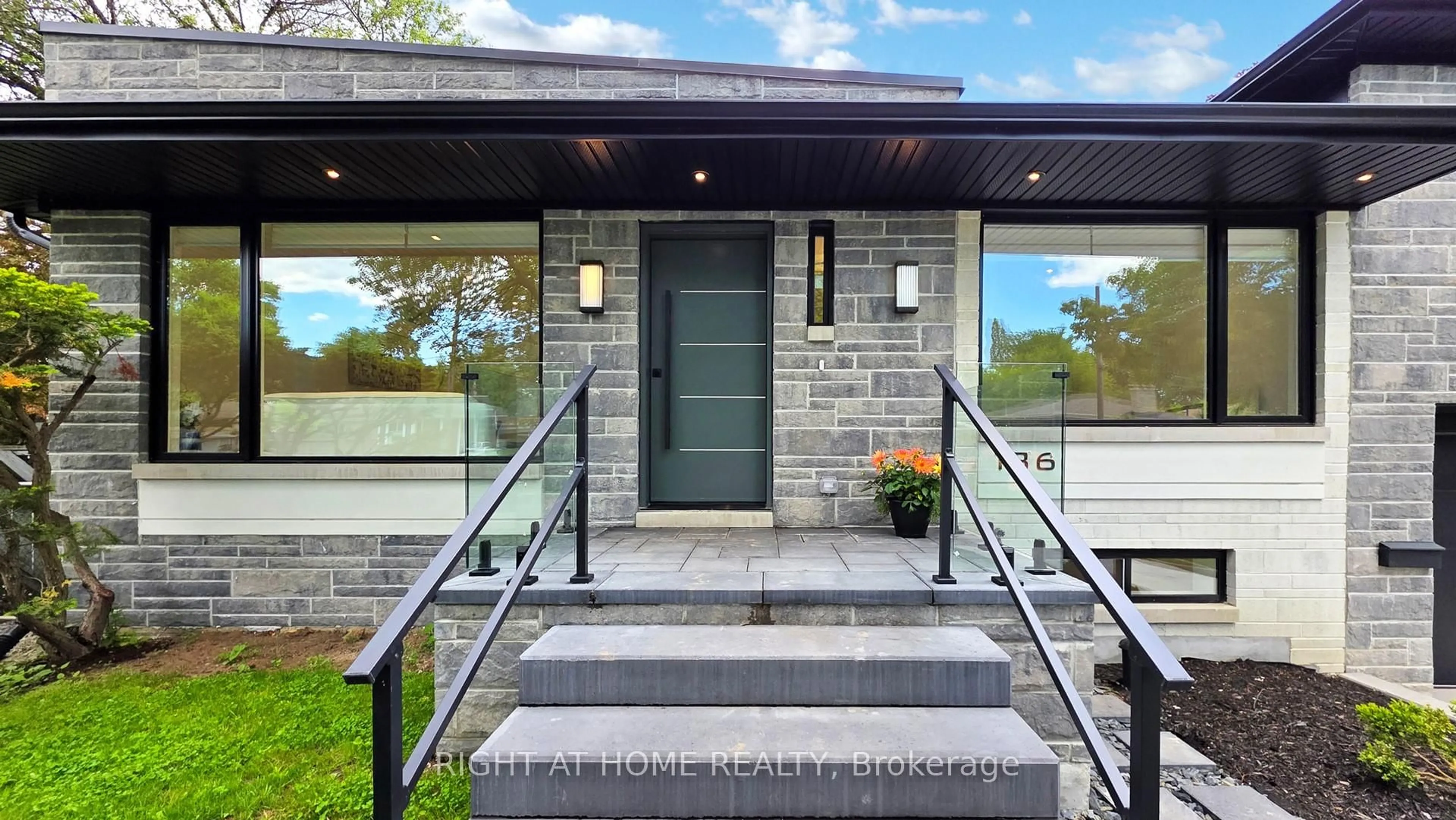 Unknown for 136 Santa Barbara Rd, Toronto Ontario M2N 2C5