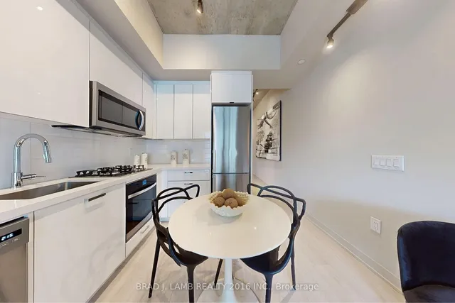 Additional property image - 195 McCaul St Unit 613