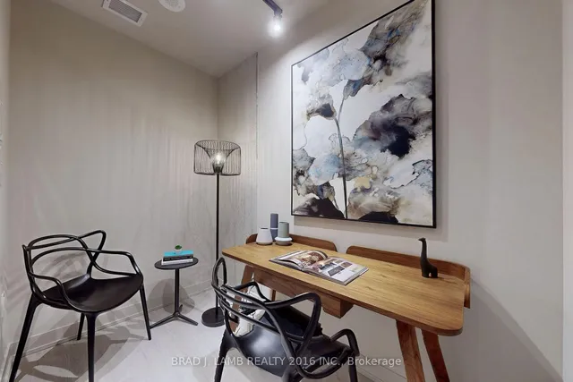 Additional property image - 195 McCaul St Unit 613