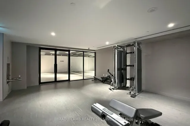 Additional property image - 195 McCaul St Unit 613