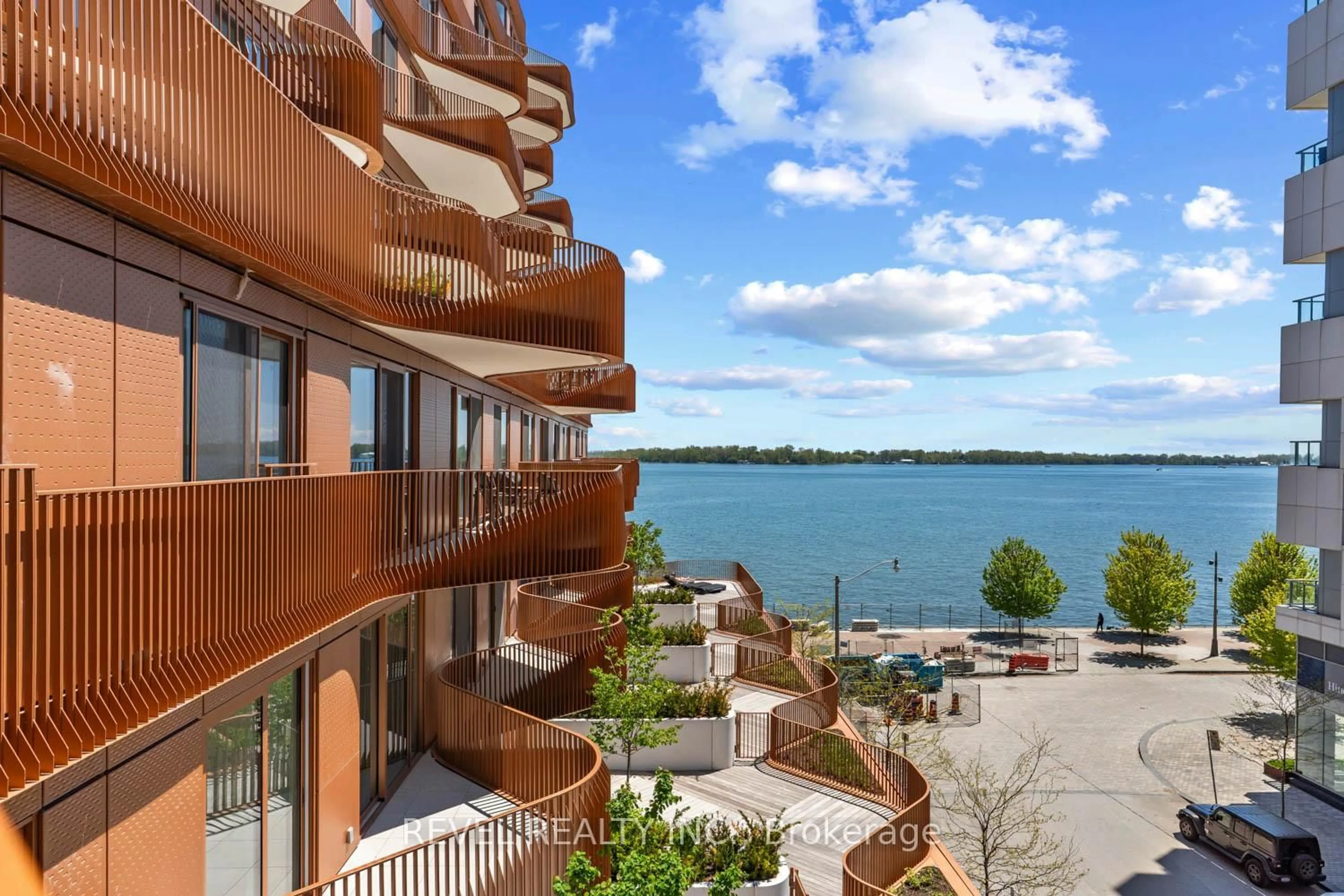 Patio, water/lake/river/ocean view for 155 Merchants' Wharf N/A #416, Toronto Ontario M5A 0Y4