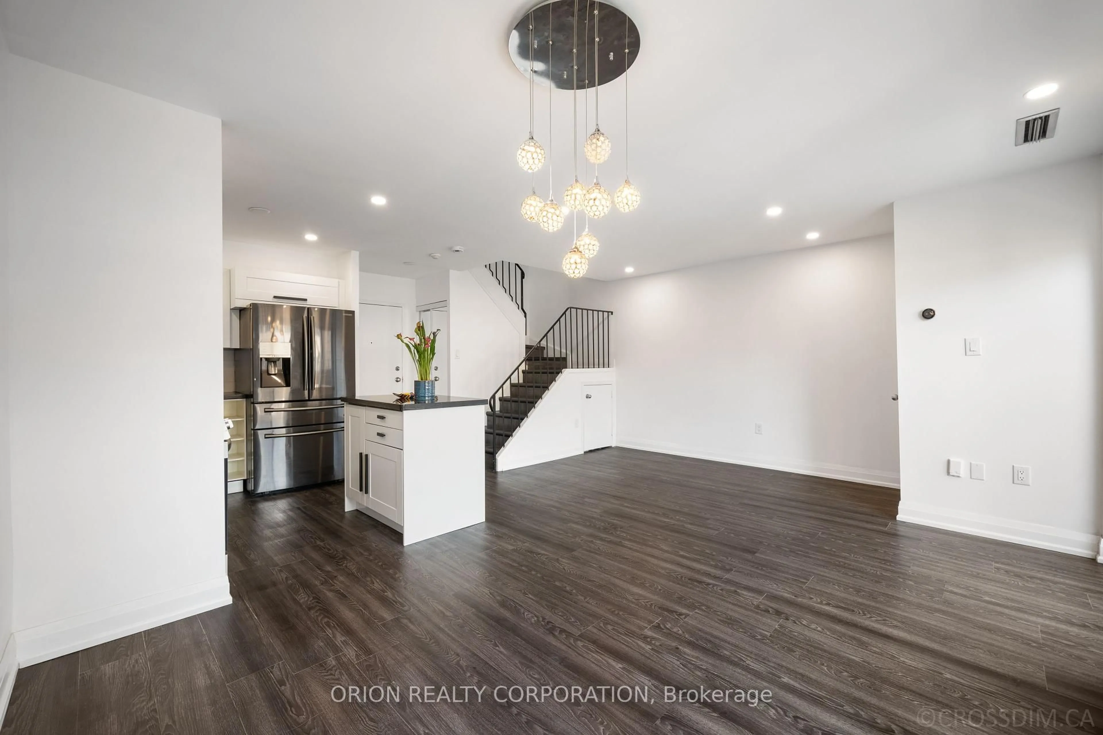 Open concept kitchen, wood/laminate floor for 165 Cherokee Blvd #236, Toronto Ontario M2J 4T7