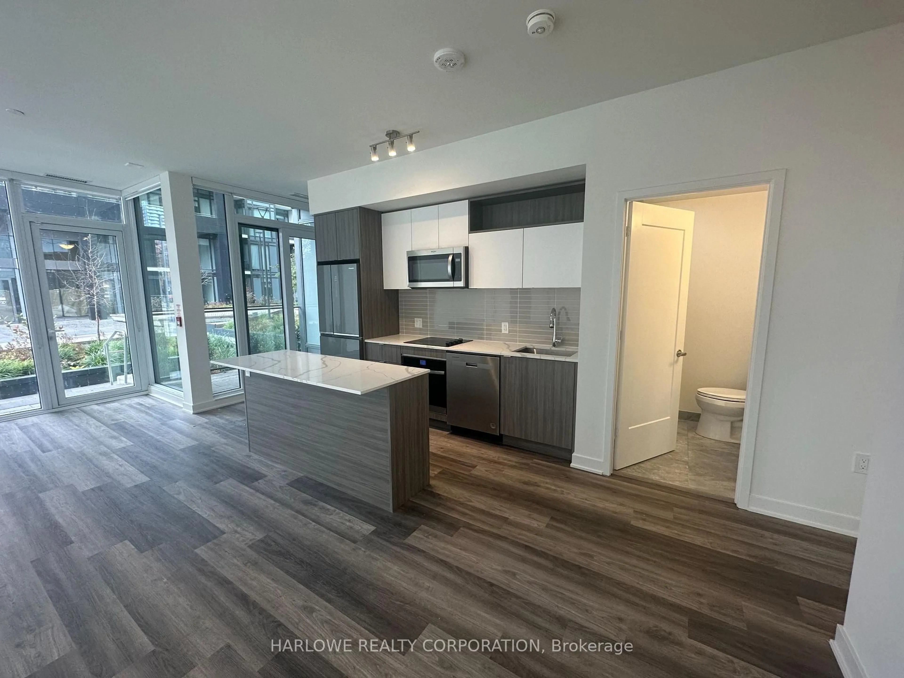 Open concept kitchen, unknown for 60 Princess St #107 Se, Toronto Ontario M5A 2C7