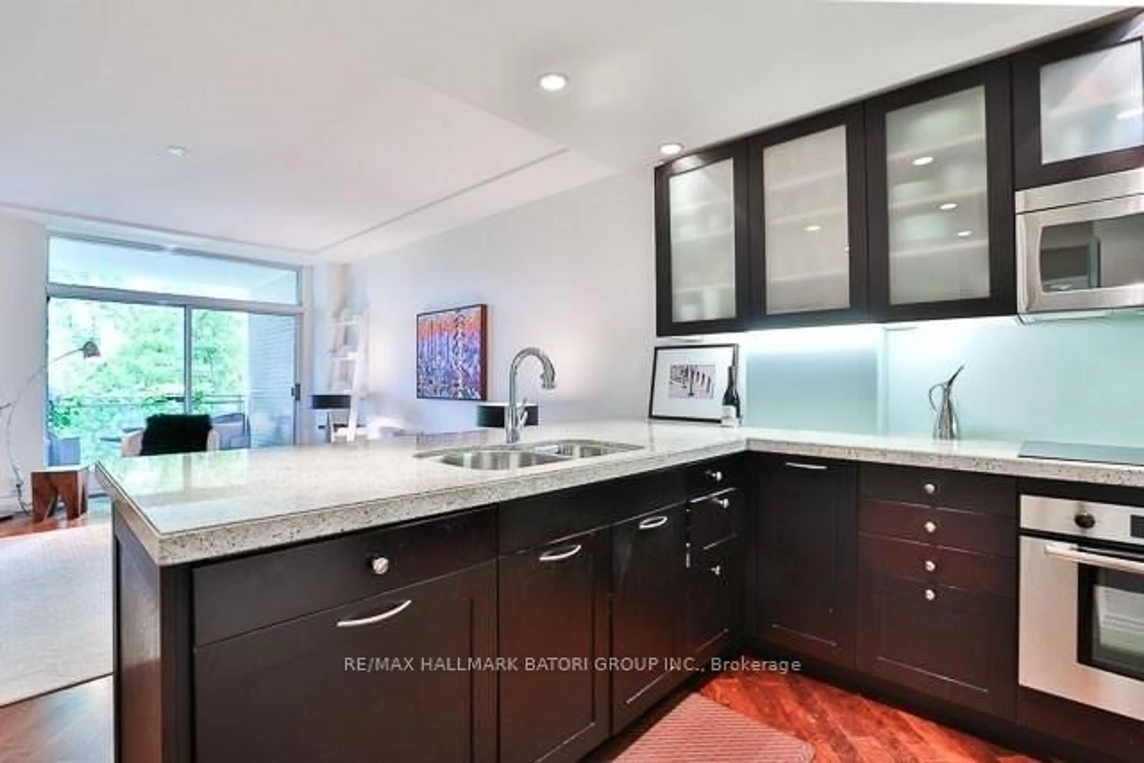 Contemporary kitchen, ceramic/tile floor for 1 Benvenuto Pl #105, Toronto Ontario M4V 2L1