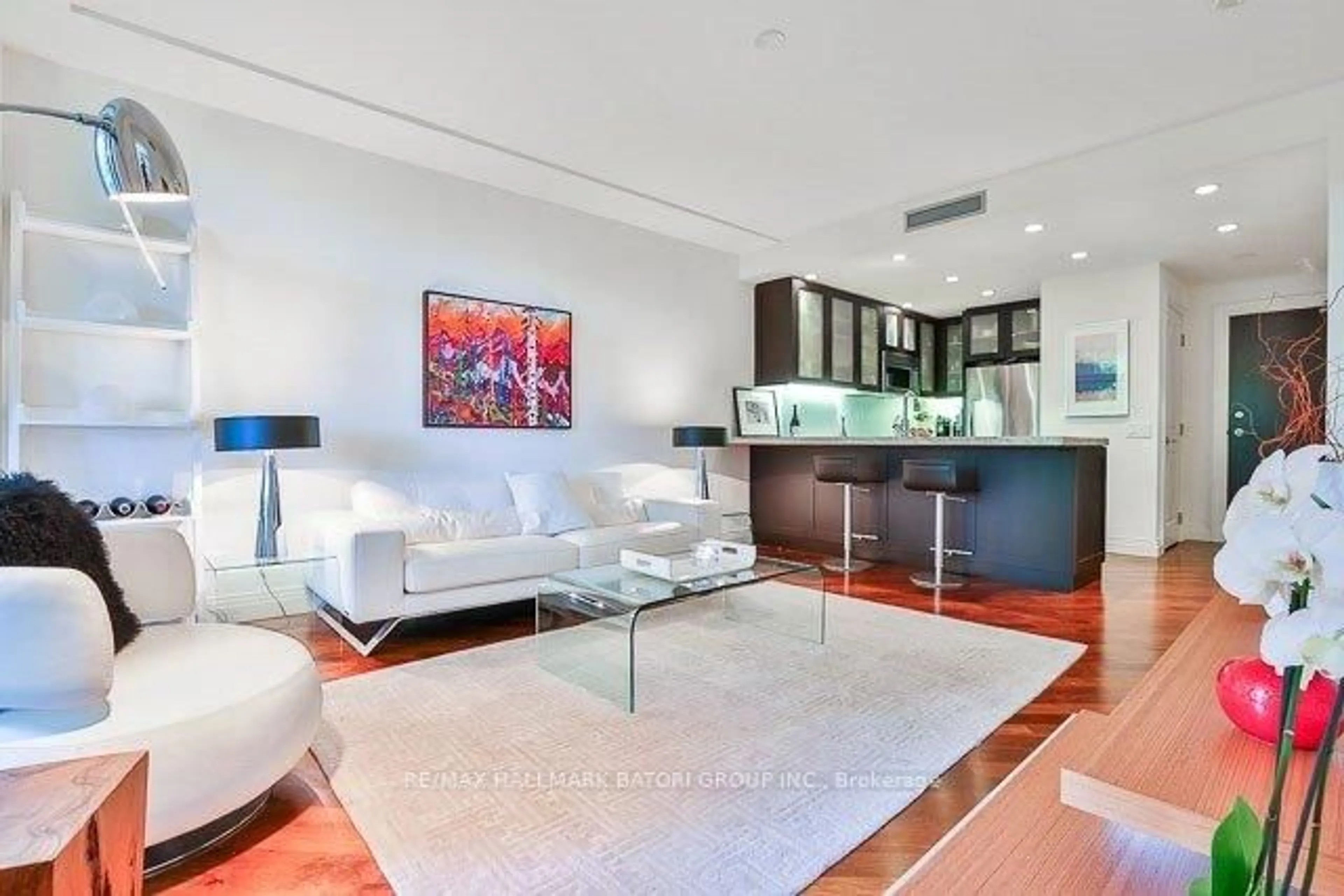 Living room with furniture, unknown for 1 Benvenuto Pl #105, Toronto Ontario M4V 2L1