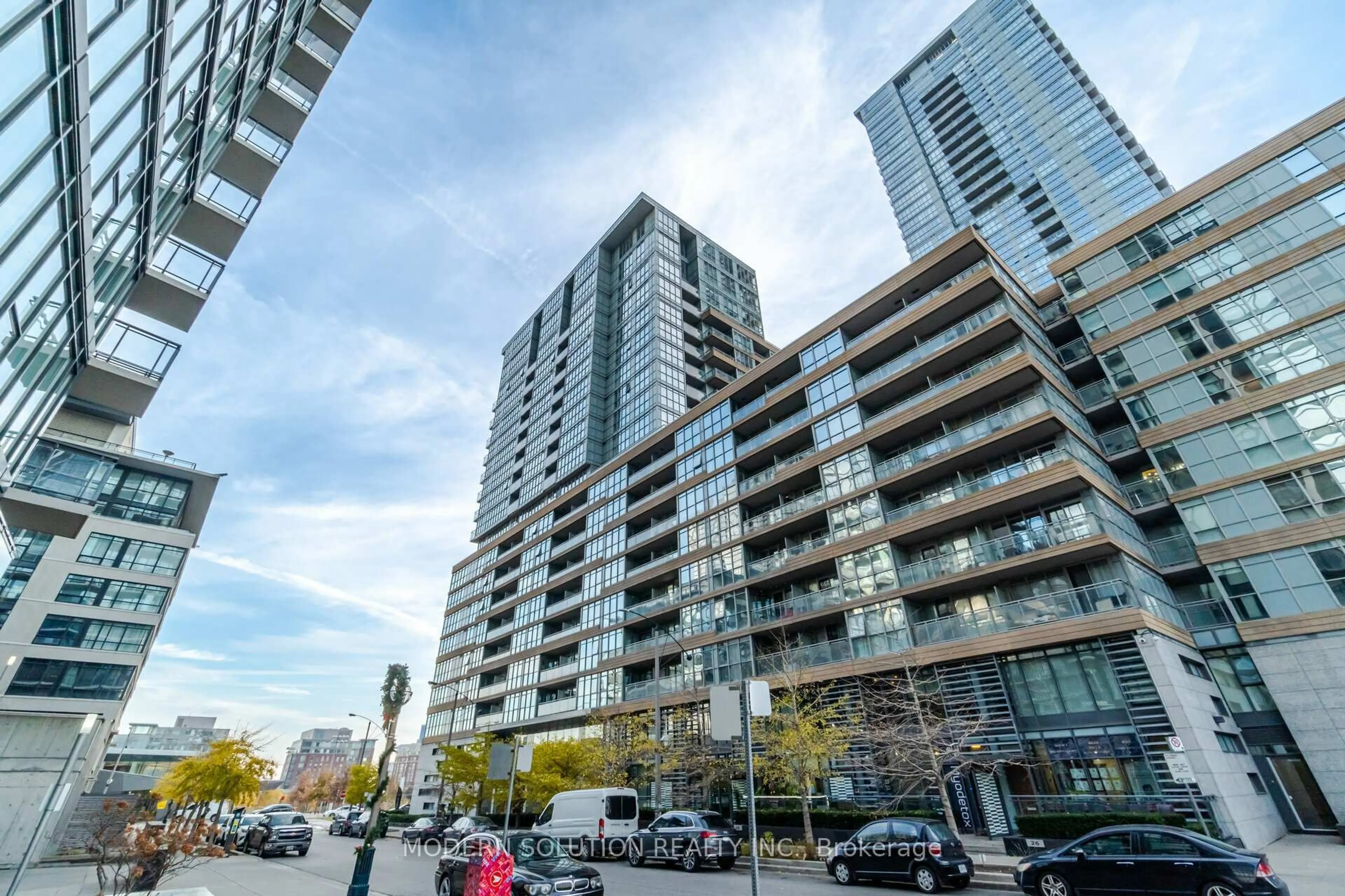Patio, unknown for 10 Capreol Crt #925, Toronto Ontario M5V 4B3