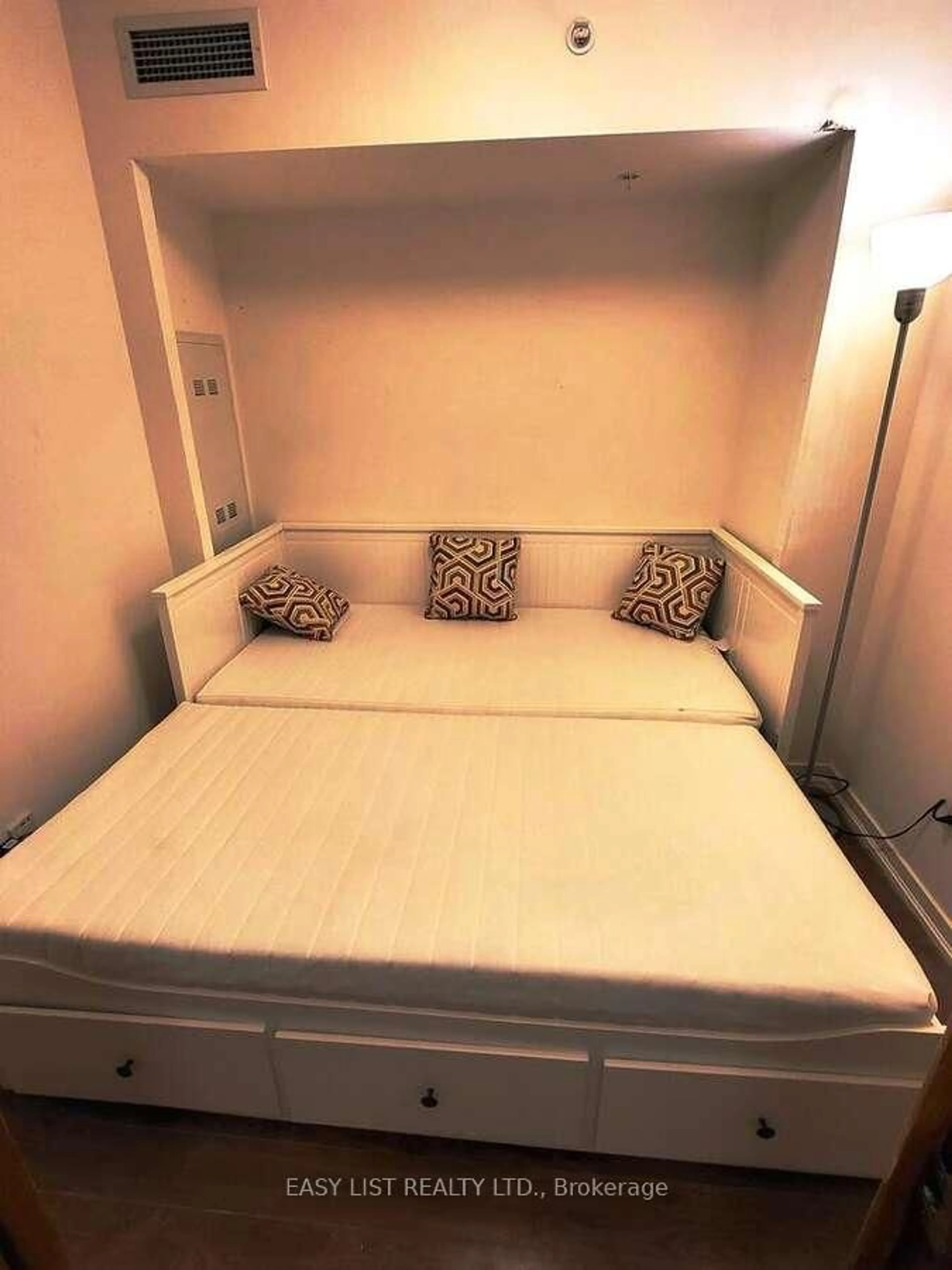 Bedroom with bed, unknown for 68 Abell St #307, Toronto Ontario M6J 0B1