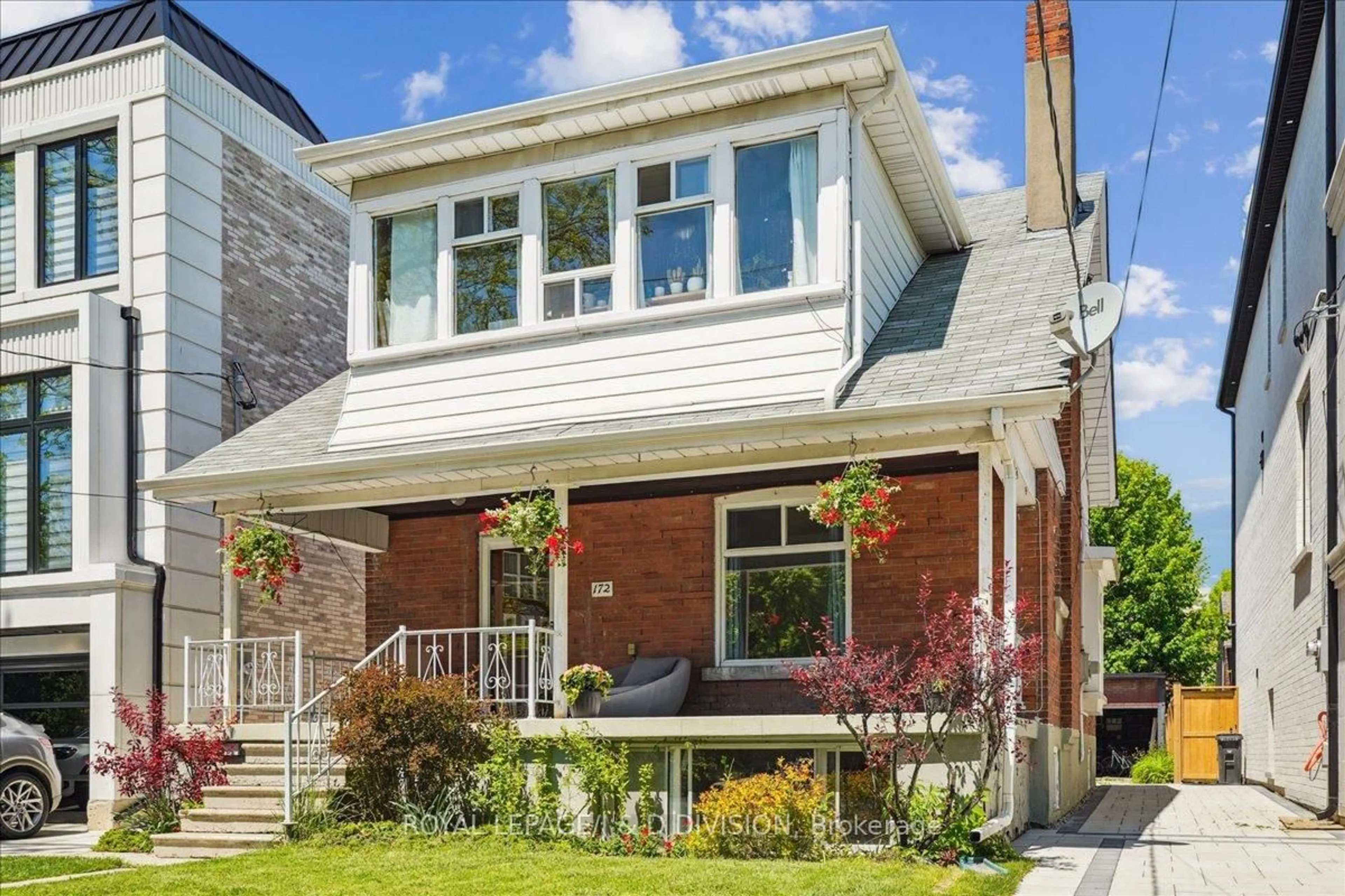 Home with brick exterior material, street for 172 Briar Hill Ave, Toronto Ontario M4R 1H9