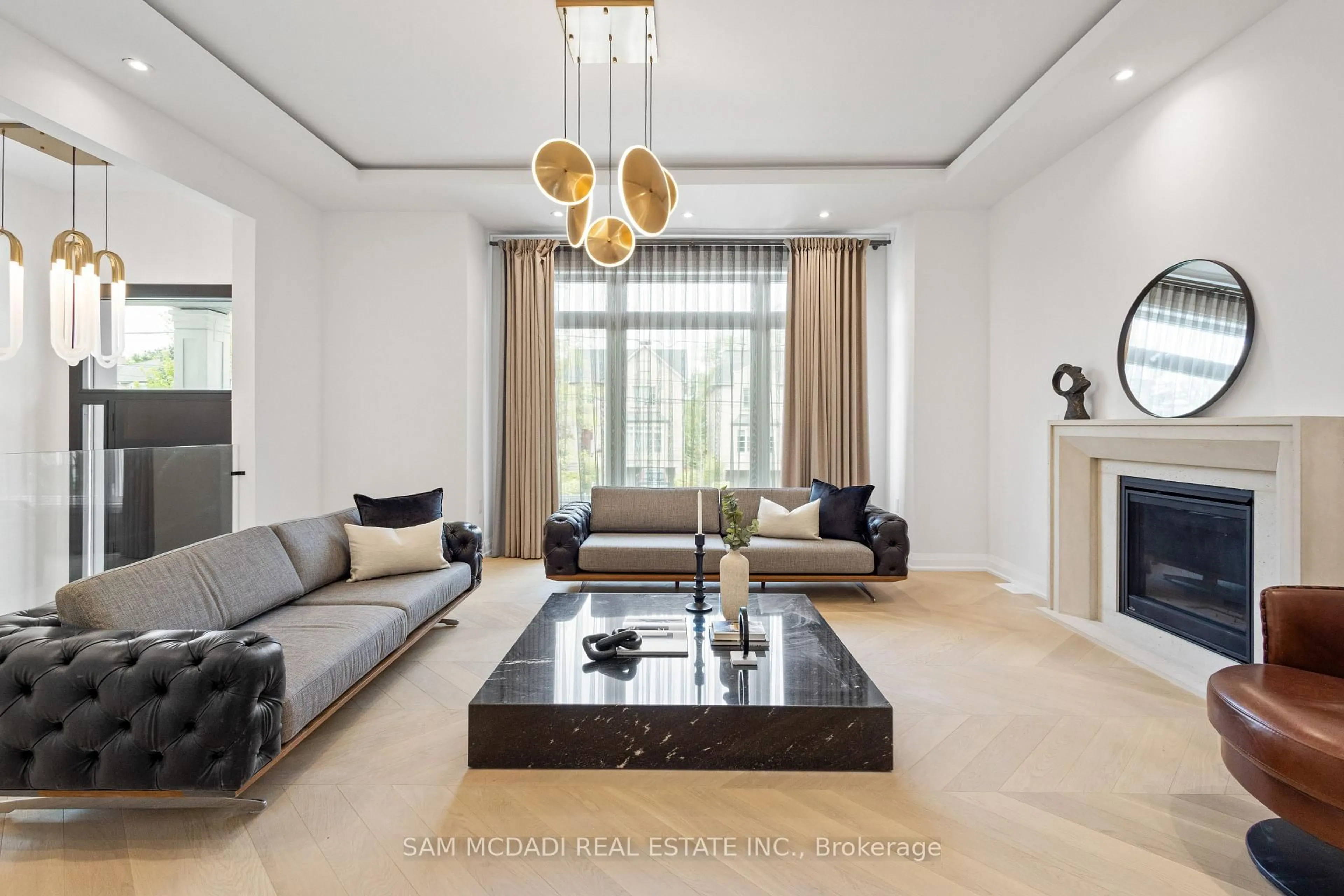 Living room with furniture, wood/laminate floor for 207 Ellerslie Ave, Toronto Ontario M2N 1Y3