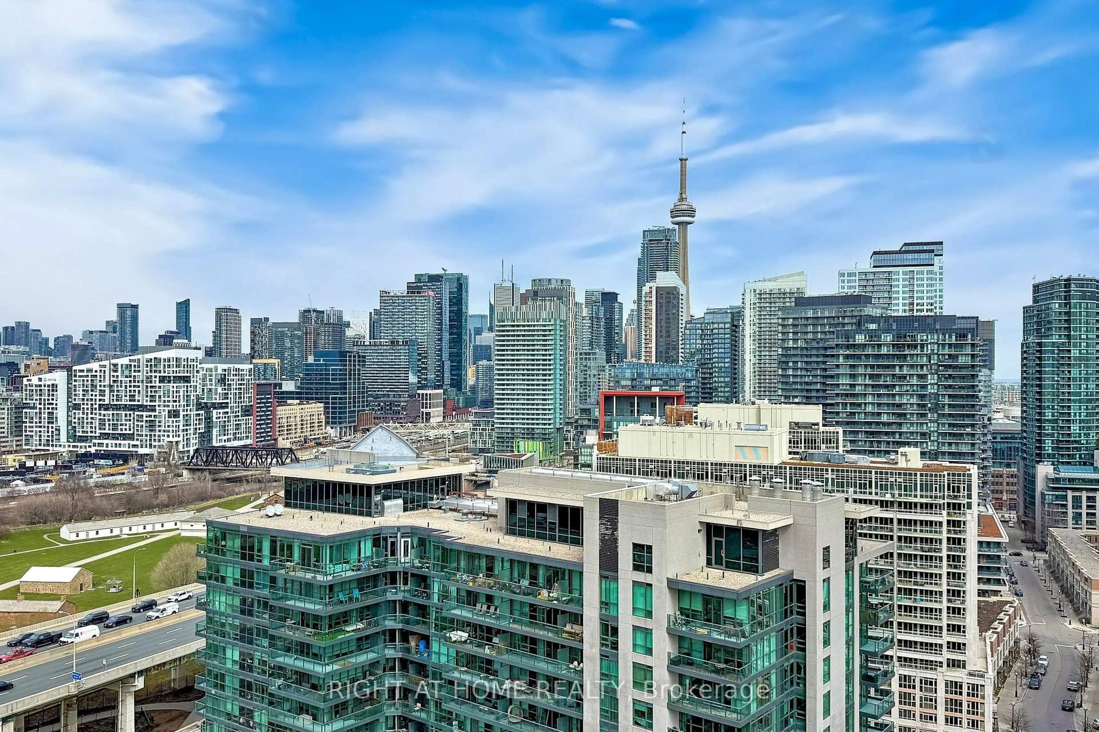 Unknown for 219 Fort York Blvd #2205, Toronto Ontario M5V 1B1