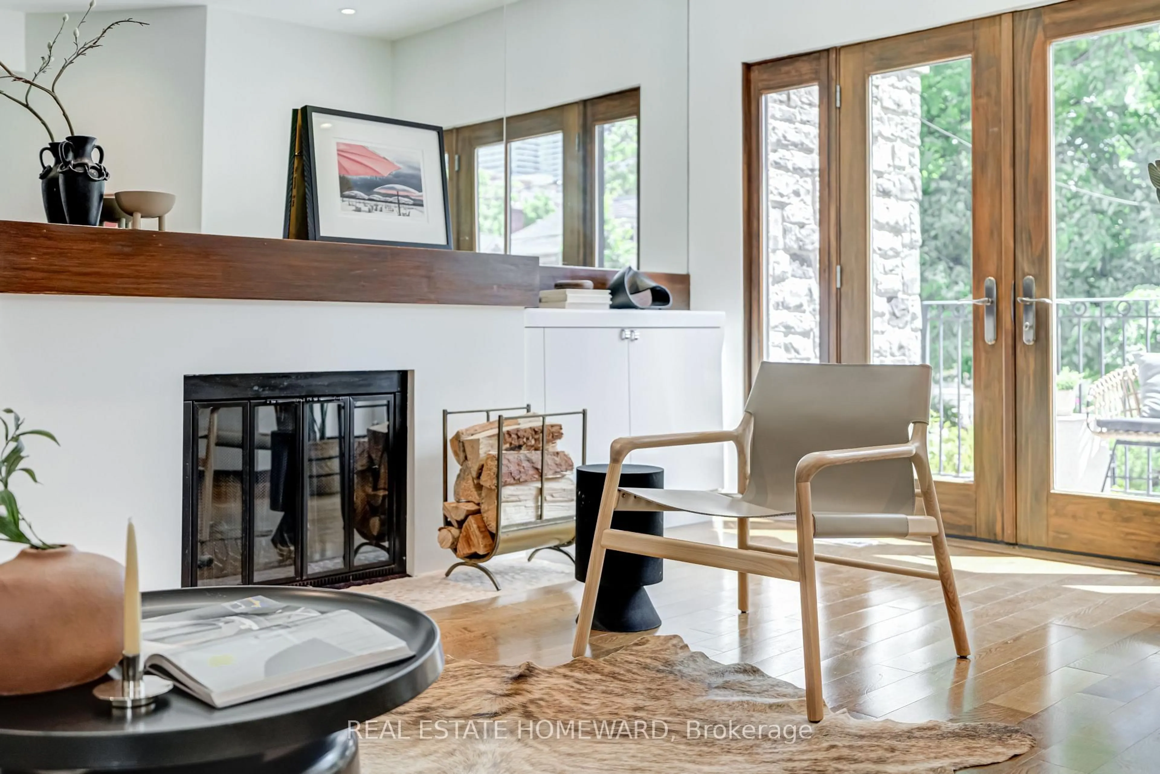 Living room with furniture, unknown for 334 Keewatin Ave, Toronto Ontario M4P 2A5