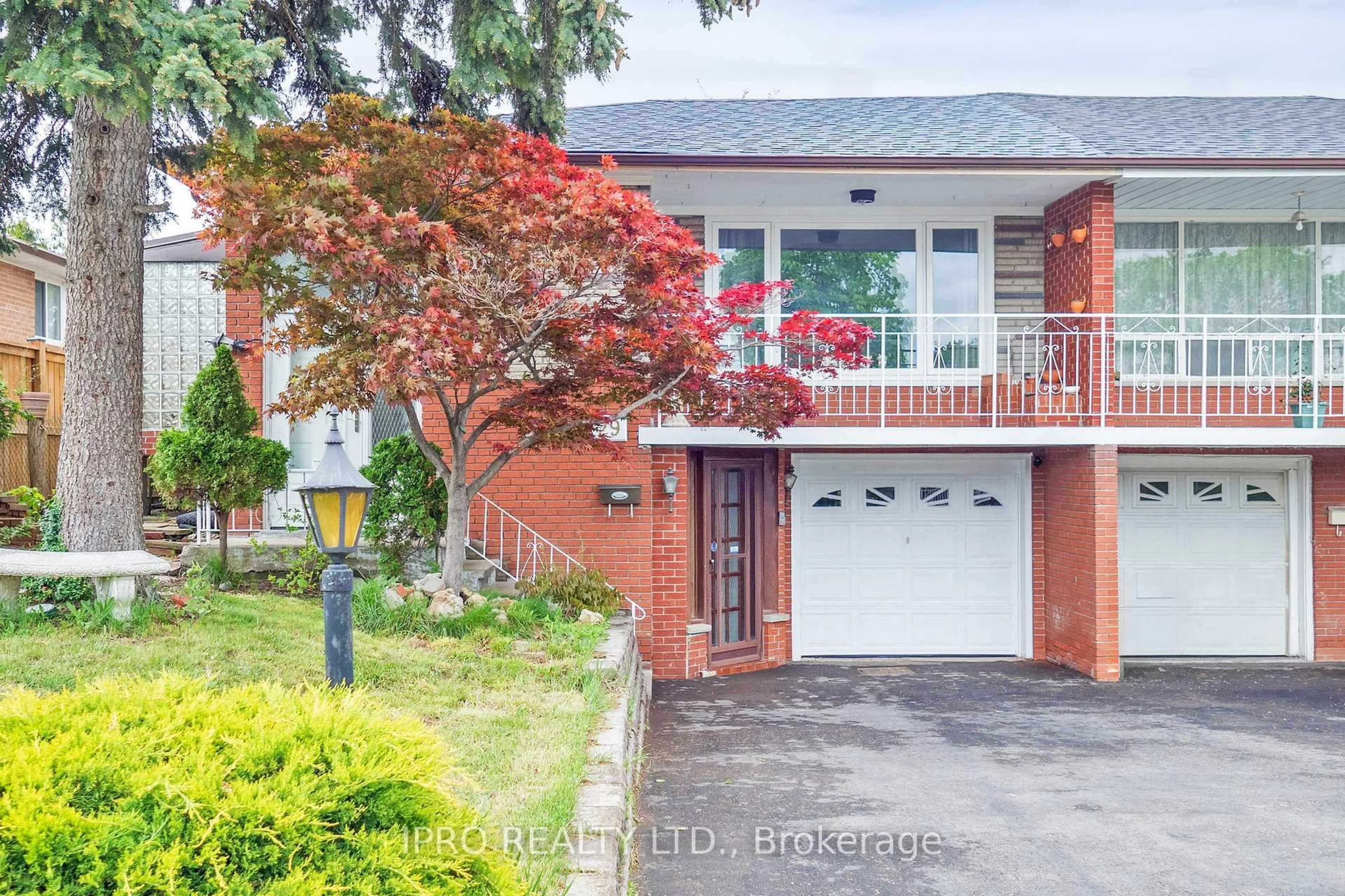 Home with brick exterior material, street for 29 Clipper Rd, Toronto Ontario M2J 4C8
