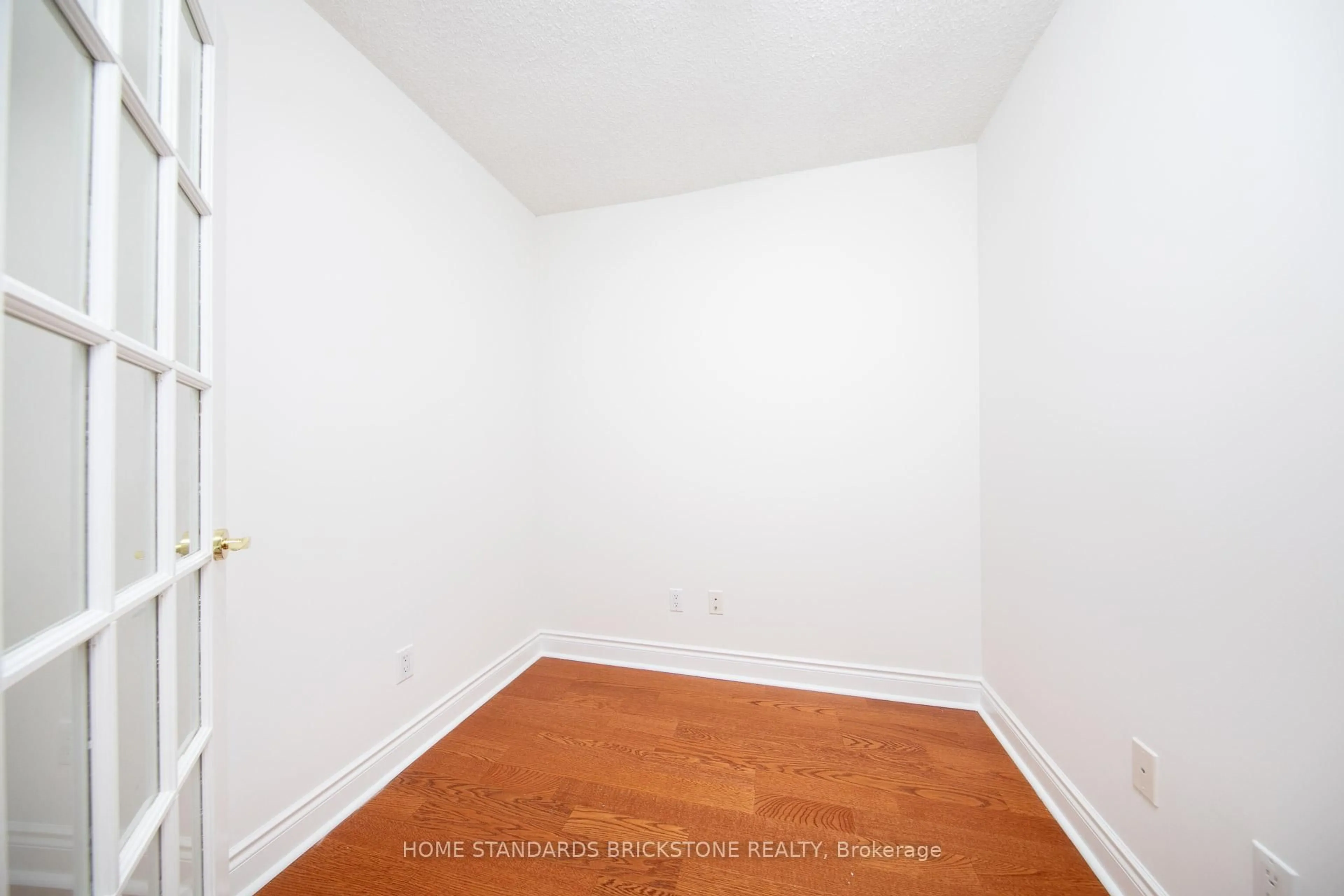 A pic of a room for 10 Northtown Way #713, Toronto Ontario M2N 7L4