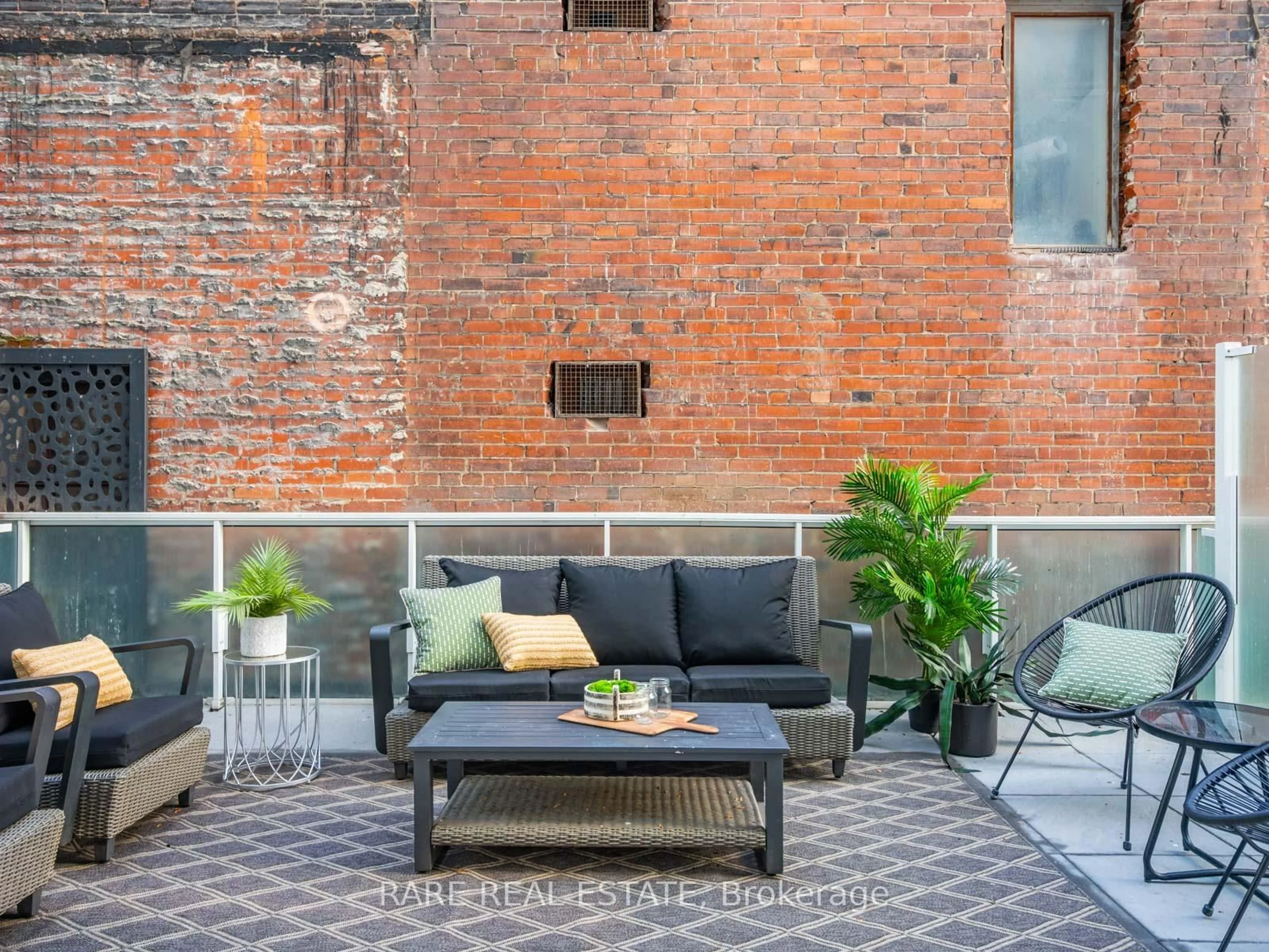 Patio, unknown for 11 Charlotte St #206, Toronto Ontario M5V 2H5