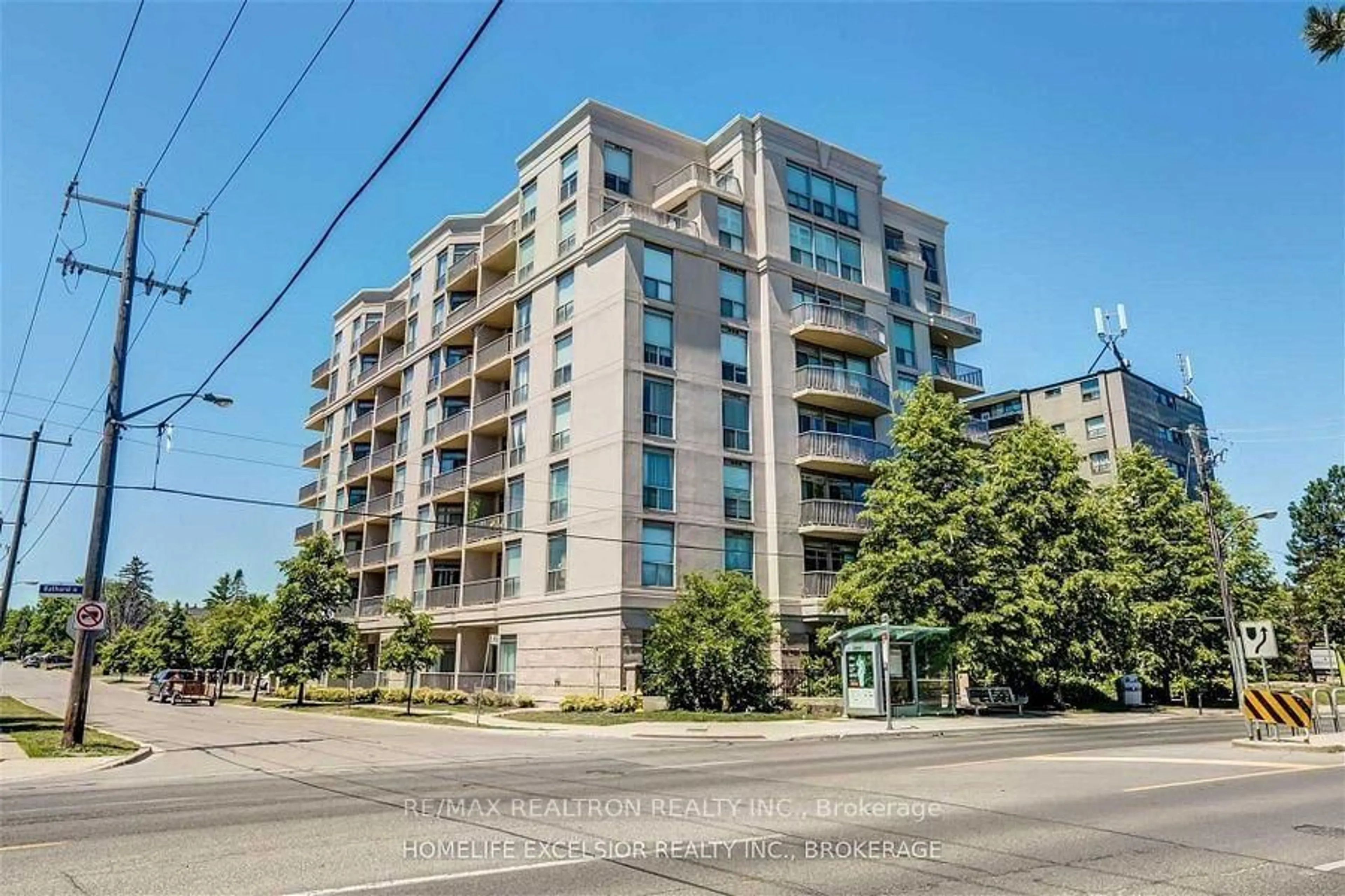 Unknown for 4200 Bathurst St #214, Toronto Ontario M3H 6C7