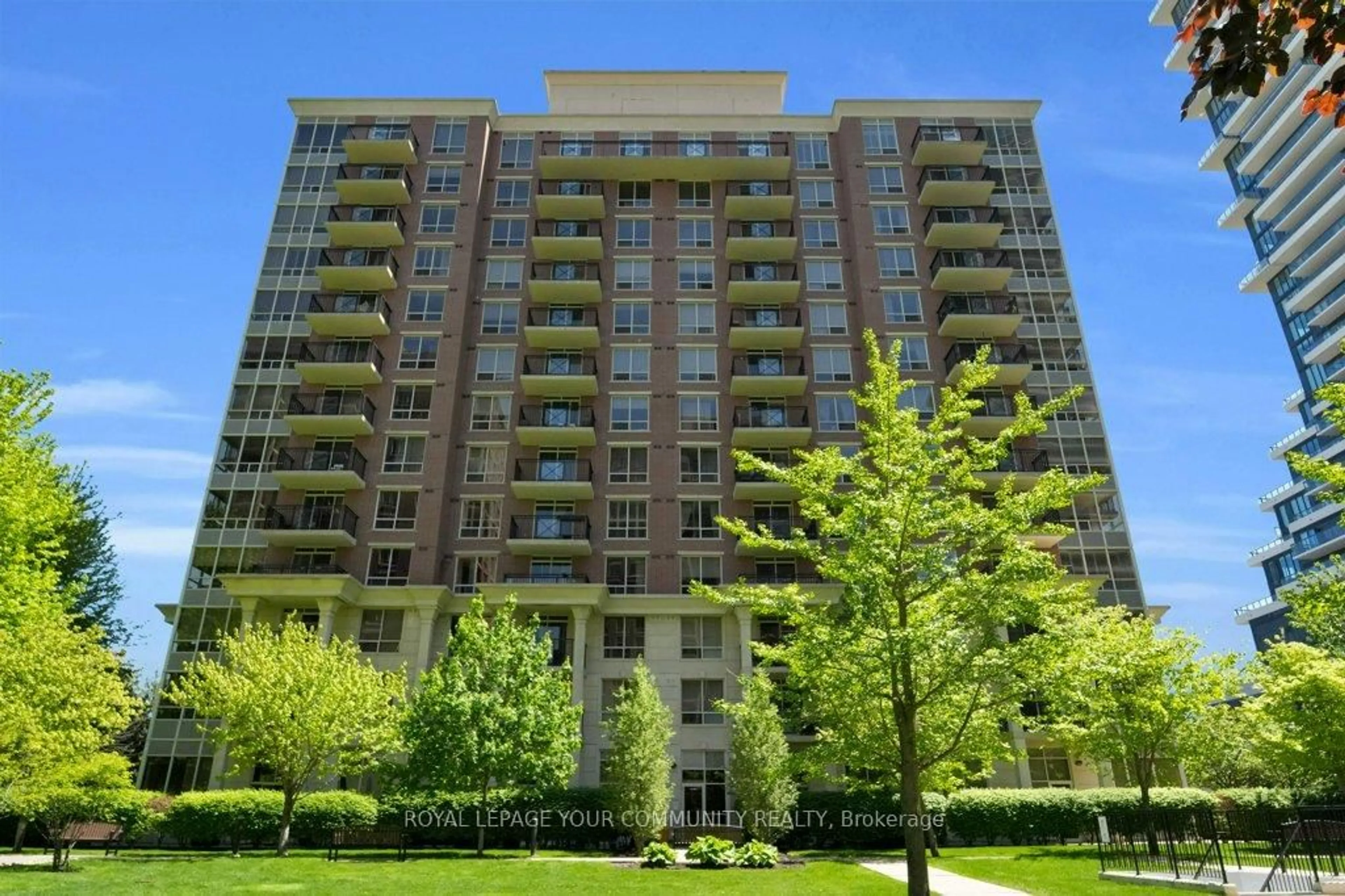 Patio, building for 1103 Leslie St #1009, Toronto Ontario M3C 4G8