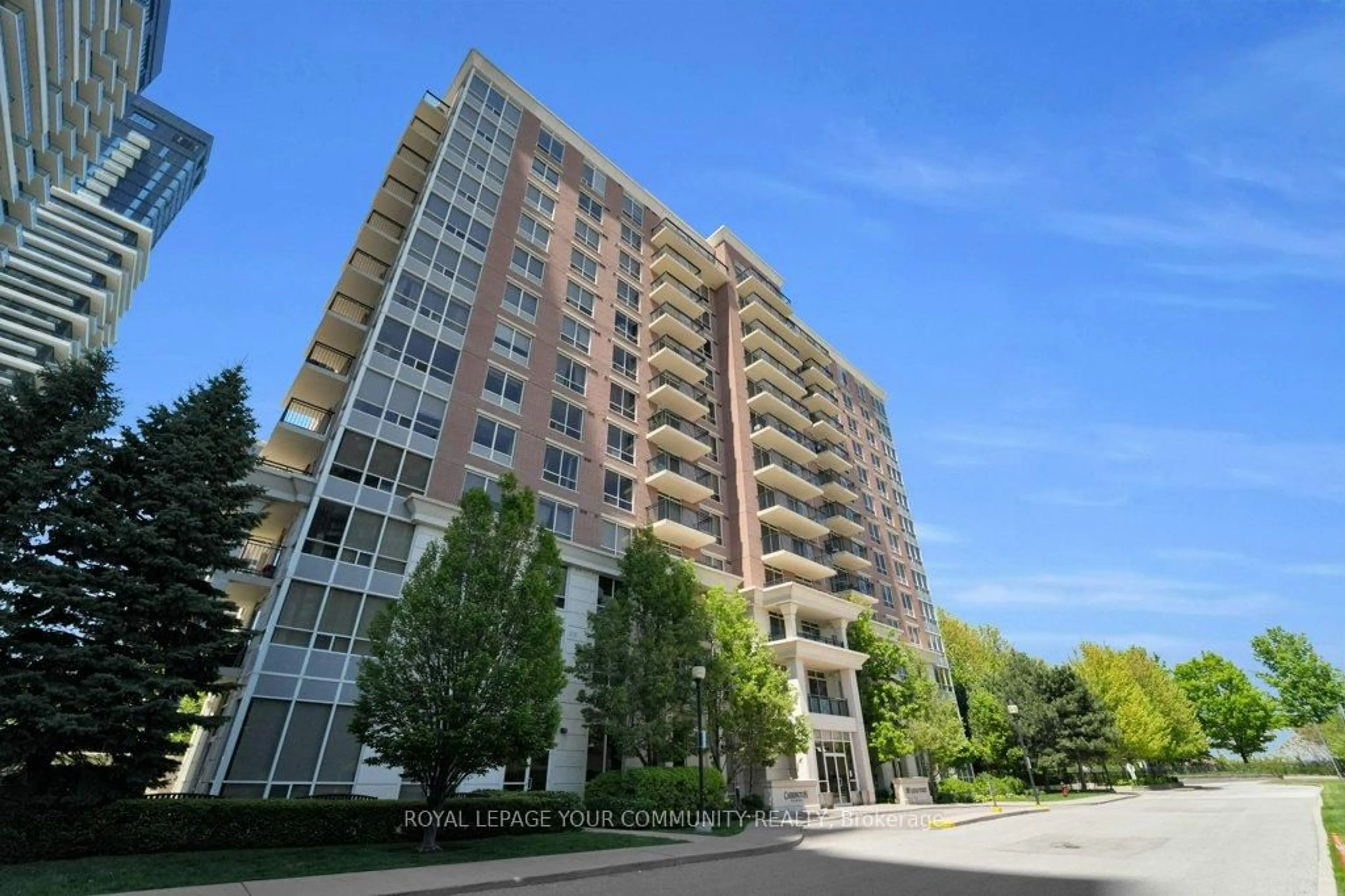 Patio, building for 1103 Leslie St #1009, Toronto Ontario M3C 4G8