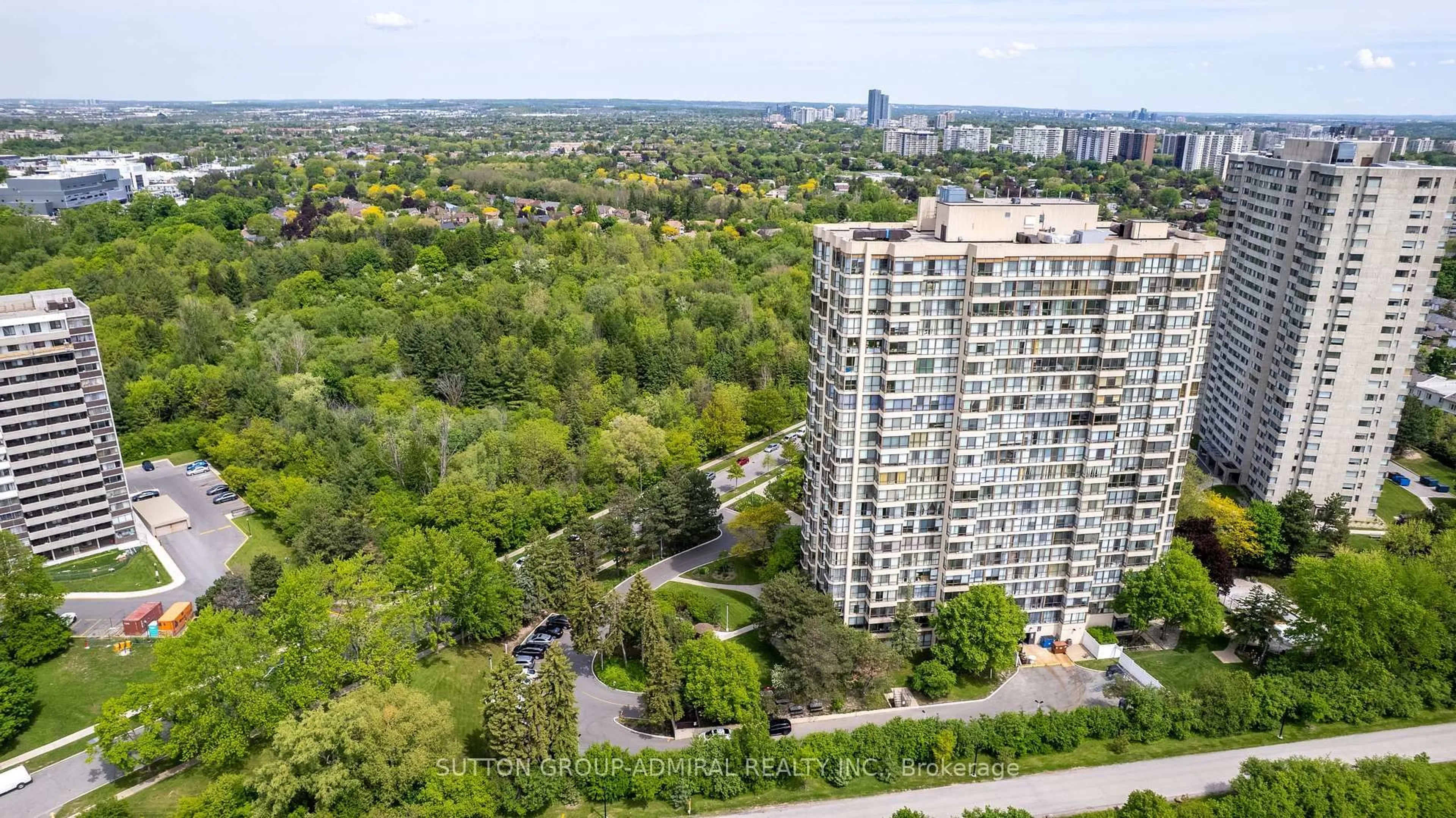 A pic from outside/outdoor area/front of a property/back of a property/a pic from drone, city buildings view from balcony for 131 Torresdale Ave #906, Toronto Ontario M2R 3T1