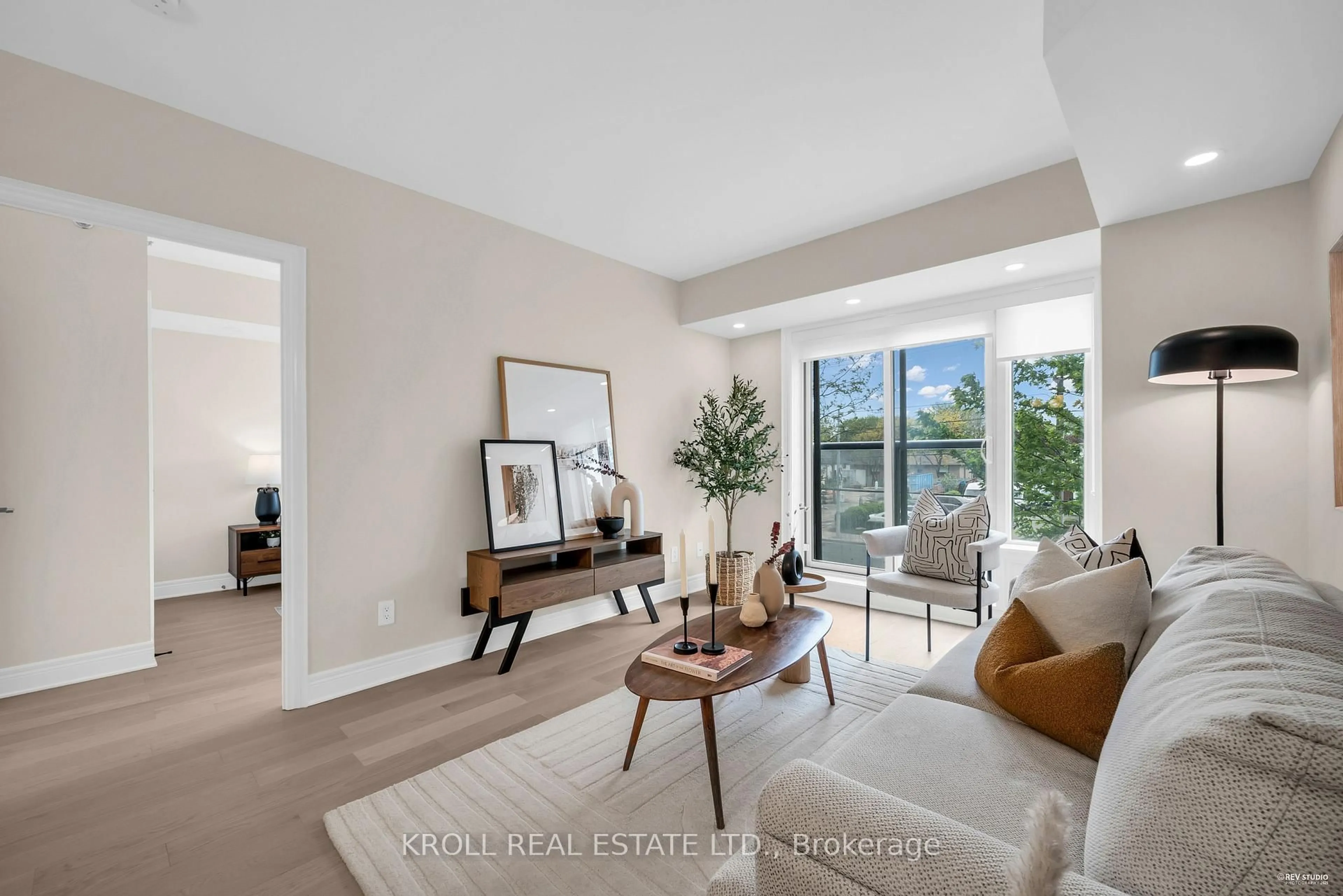 Living room with furniture, unknown for 701 Sheppard Ave #229, Toronto Ontario M3H 0B2
