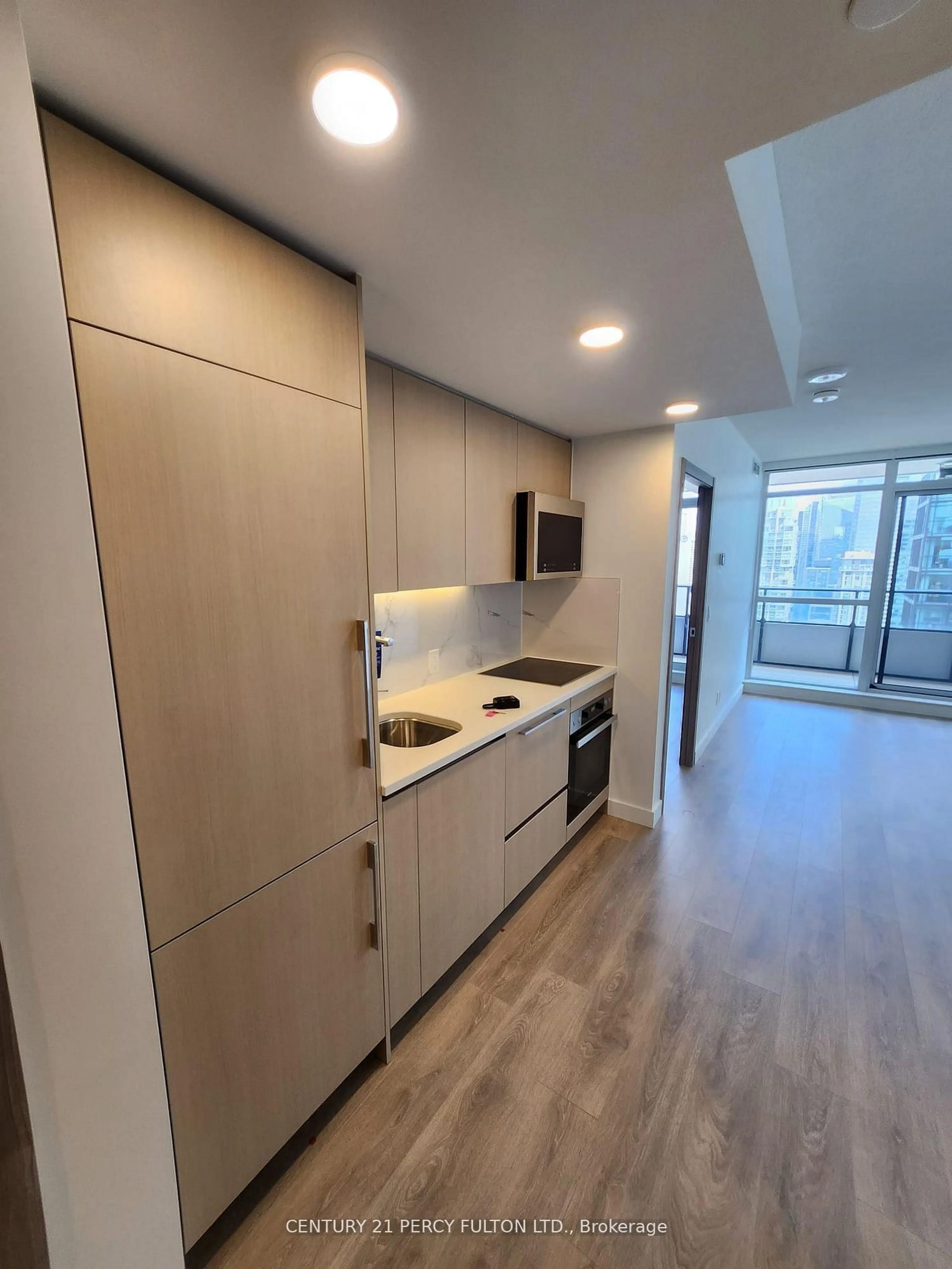 Standard kitchen, unknown for 38 Widmer St #4205, Toronto Ontario M5V 0P7