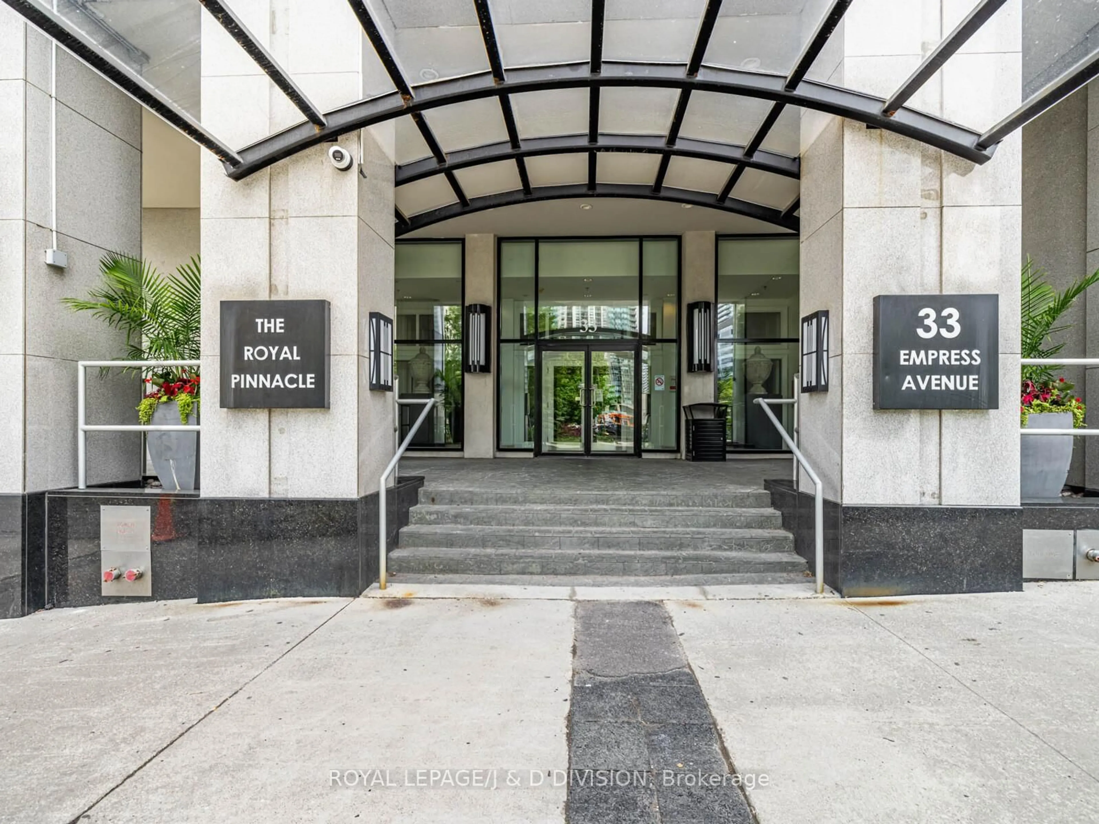 Indoor foyer for 33 Empress Ave #2311, Toronto Ontario M2N 6Y7