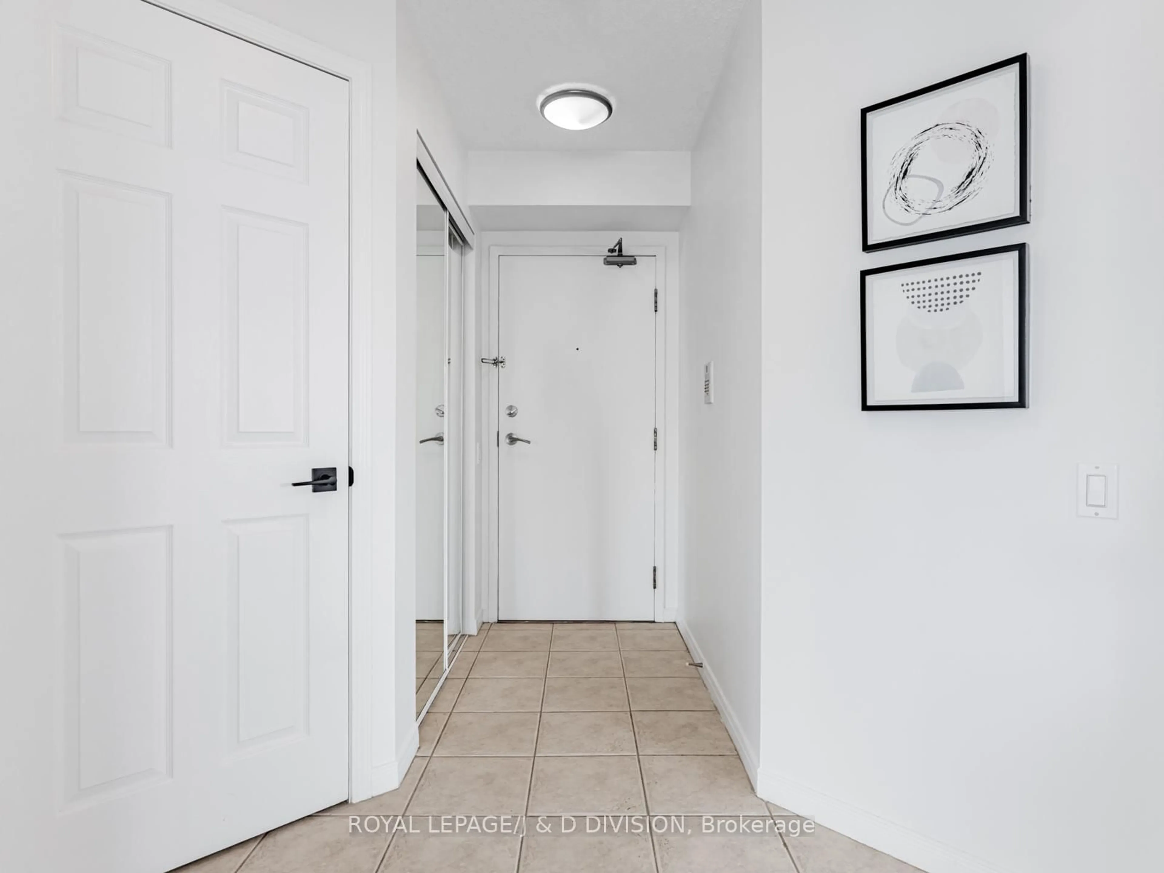 Indoor entryway for 33 Empress Ave #2311, Toronto Ontario M2N 6Y7