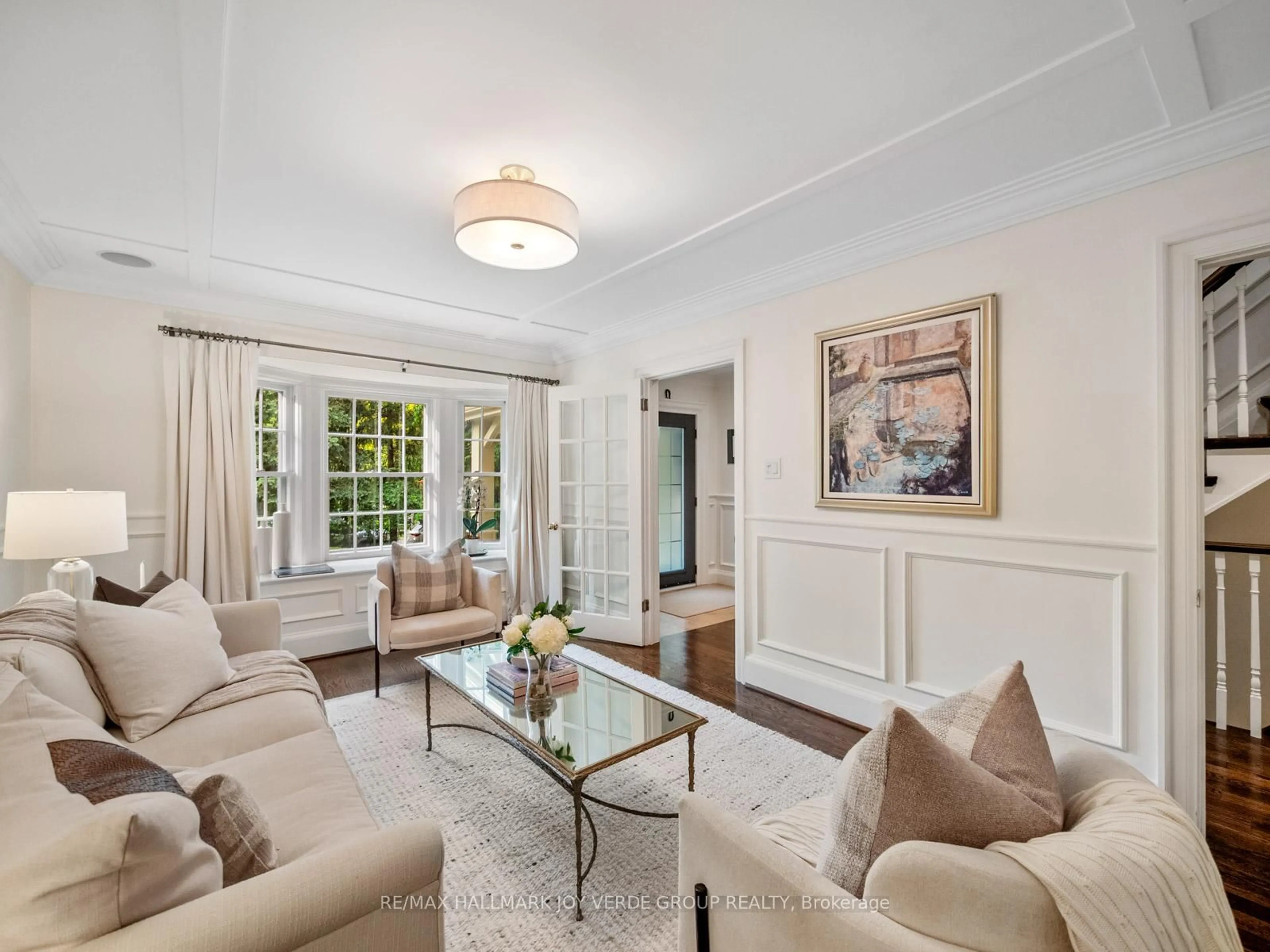 Living room with furniture, unknown for 53 Donwoods Dr, Toronto Ontario M4N 2G3