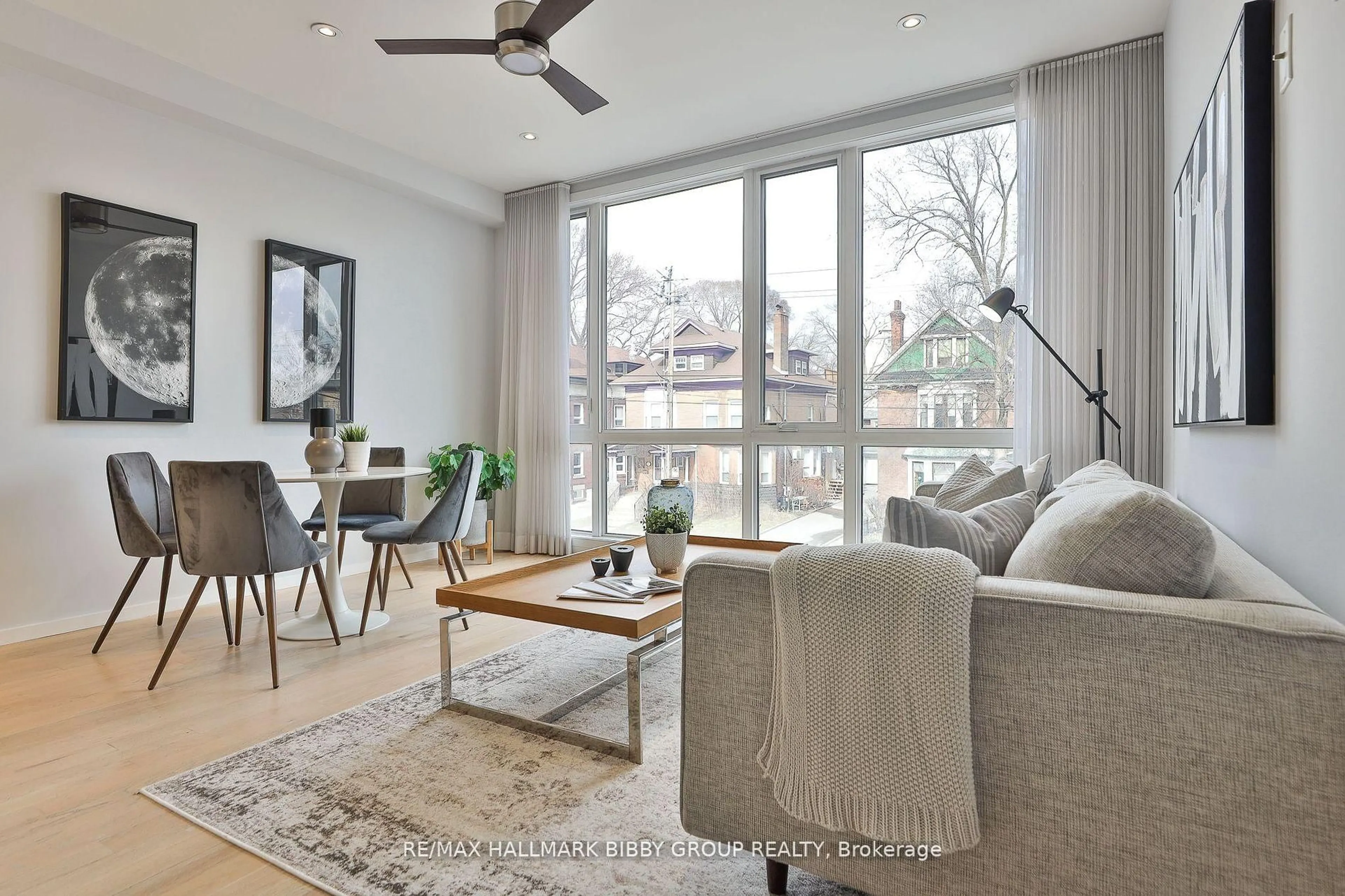Living room with furniture, unknown for 126 Spadina Rd #4, Toronto Ontario M5R 2T8