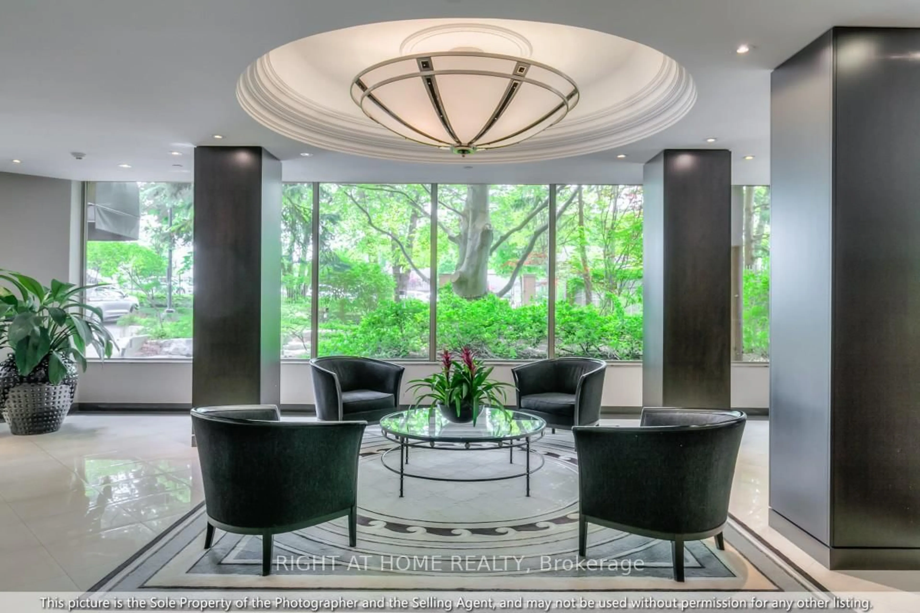 Lobby for 3181 Bayview Ave #PH17, Toronto Ontario M2K 2Y2