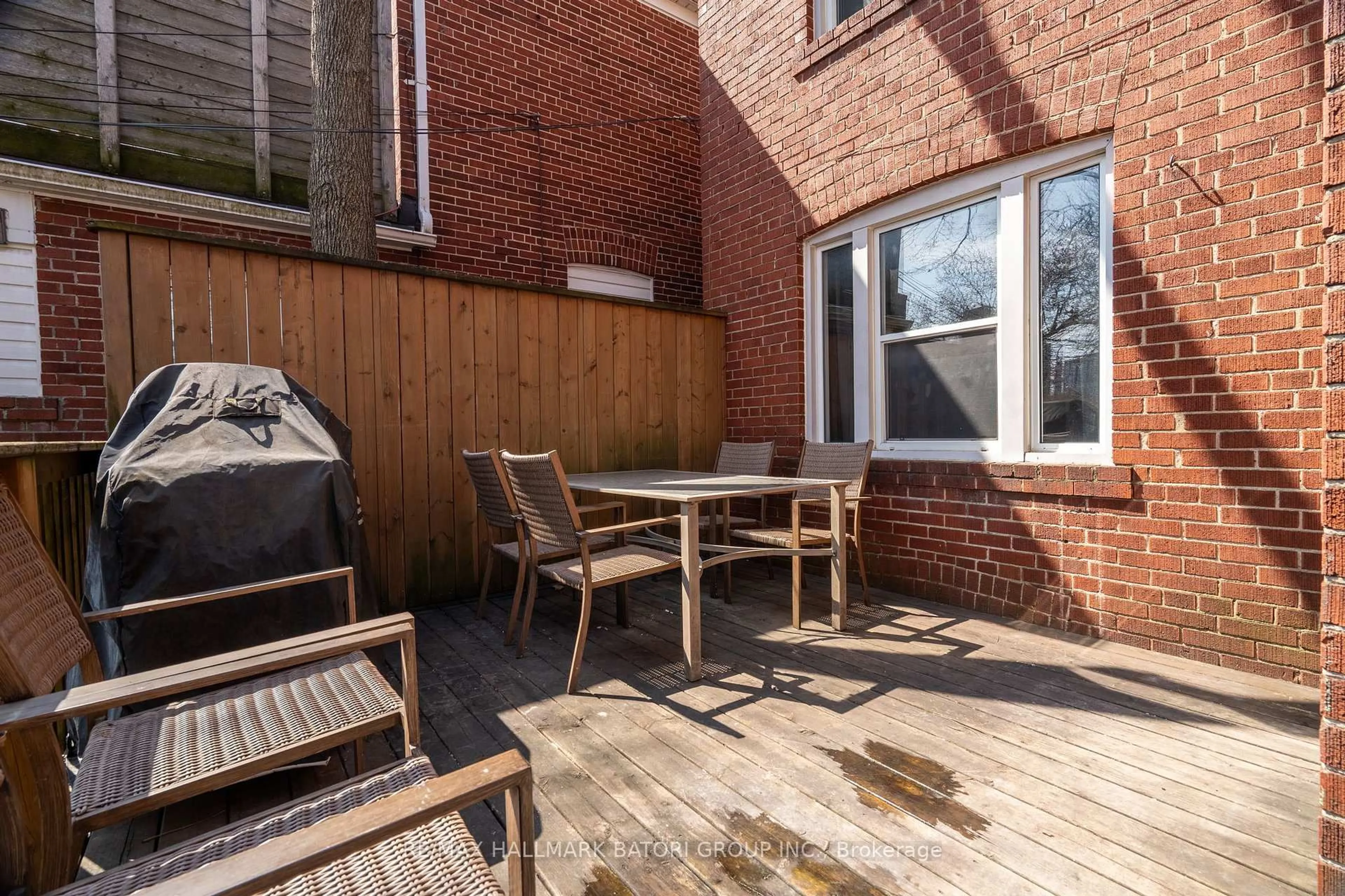 Patio, street for 1119 Avenue Rd, Toronto Ontario M5N 2E5