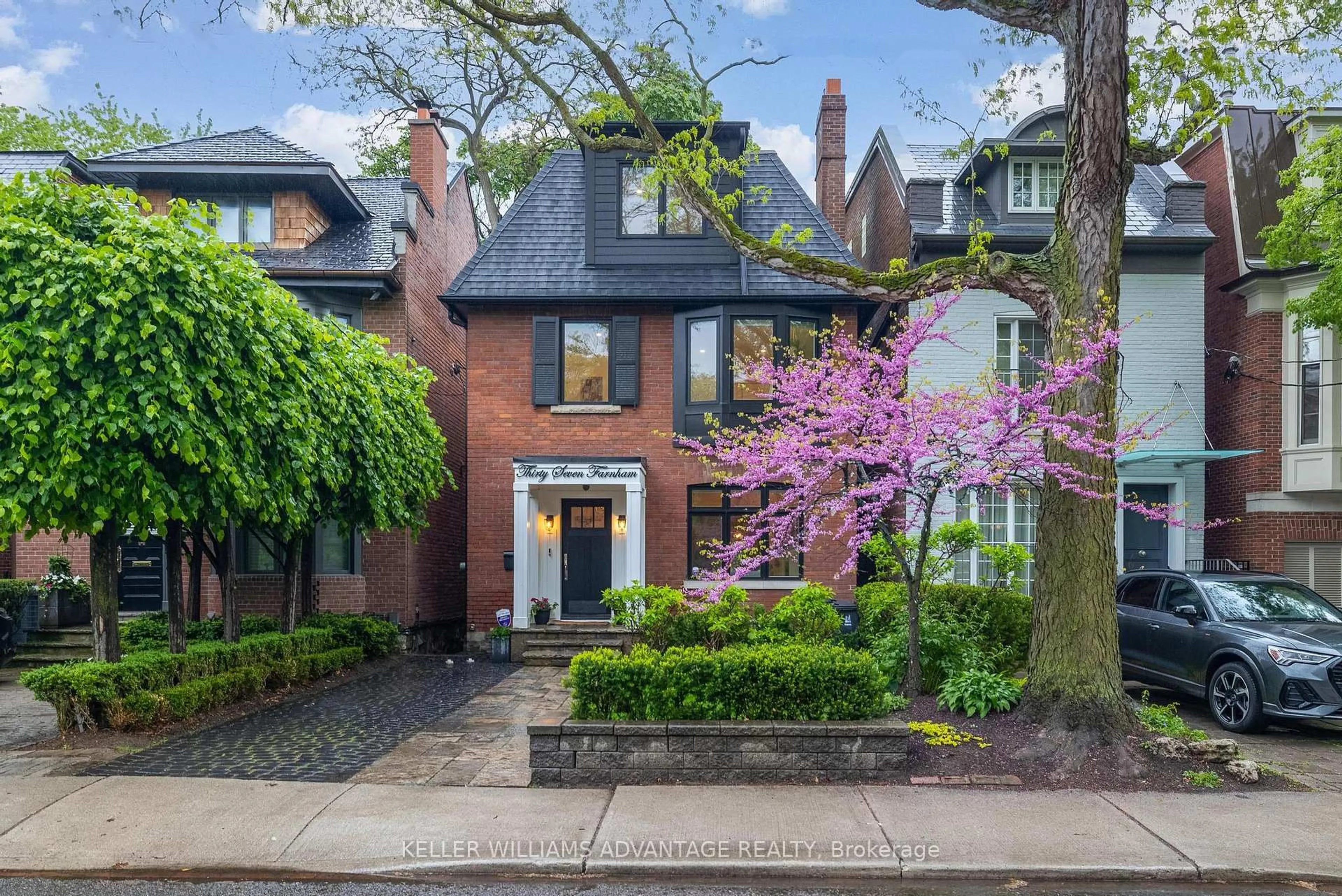 Home with brick exterior material, street for 37 Farnham Ave, Toronto Ontario M4V 1H6