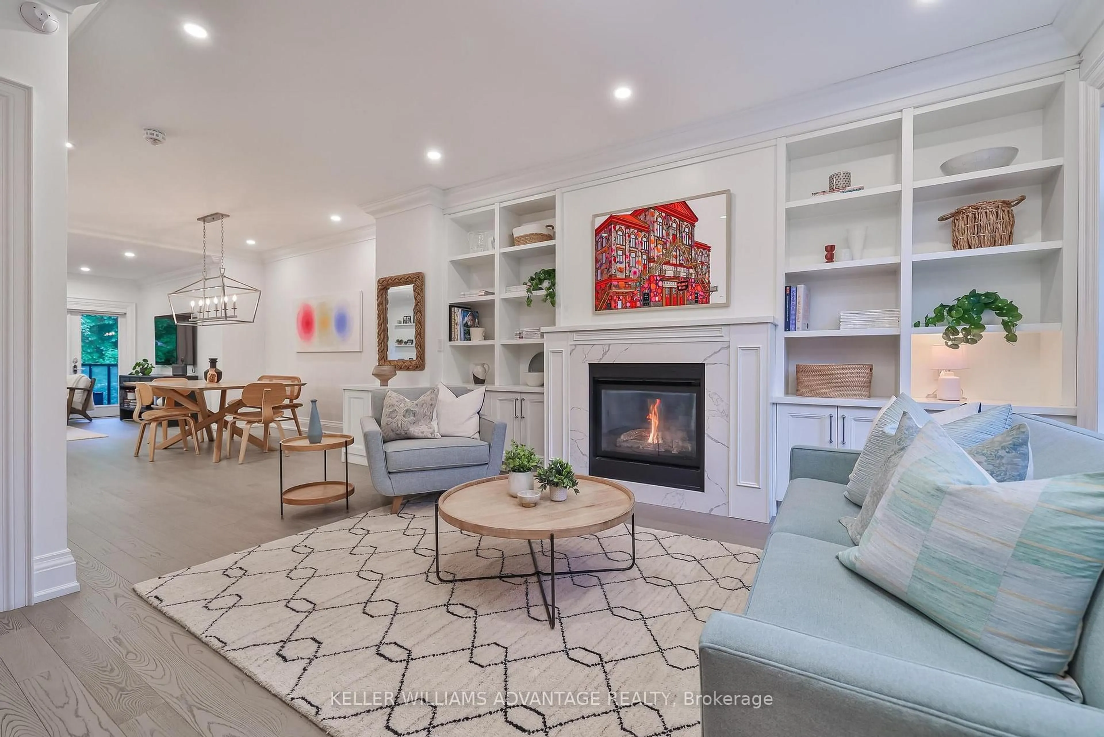 Living room with furniture, unknown for 37 Farnham Ave, Toronto Ontario M4V 1H6